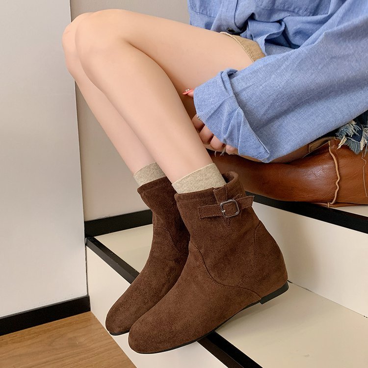 法式圓頭馬丁短靴｜隱形內增高設計｜西部風平底短筒靴