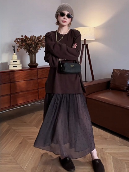 早秋必備｜慵懶風拼接上衣+半身裙 休閒套裝組