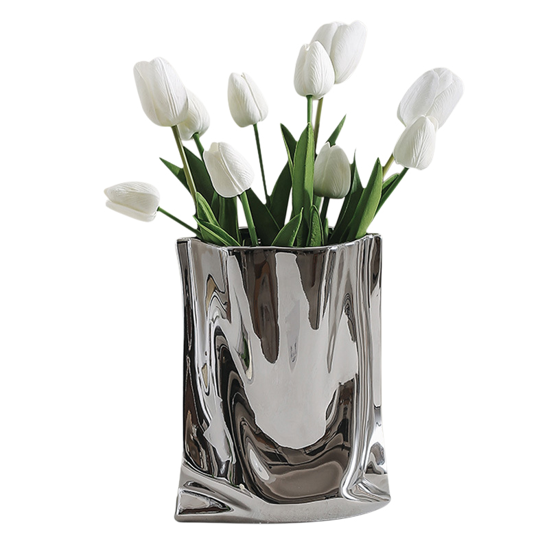Decorative vase