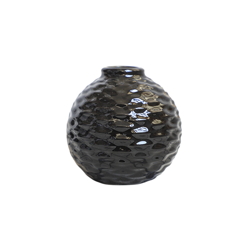 Simple ceramic small vase