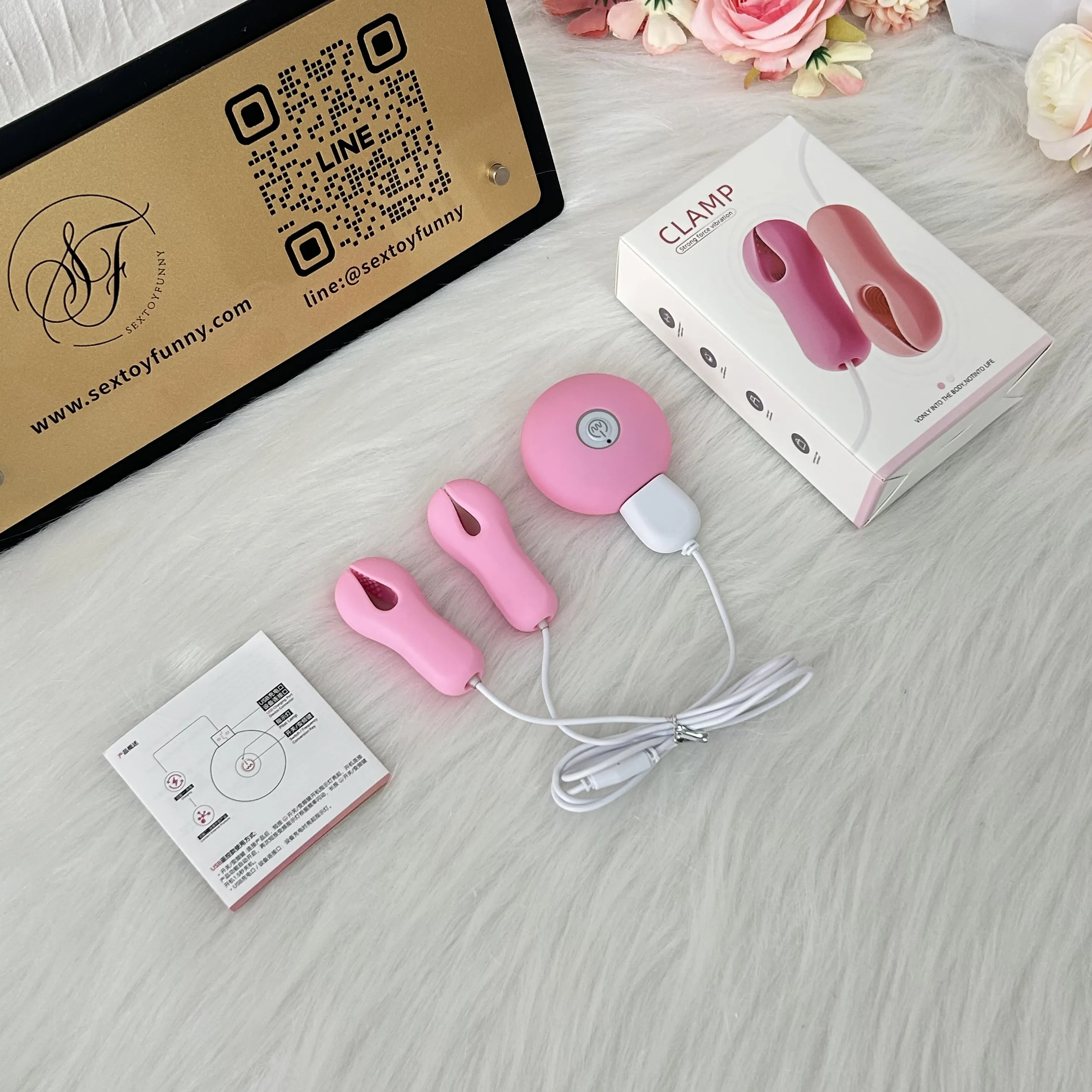 คลิปหนีบหัวนม คลิปหนีบหัวนม 10 ระดับ USB พร้อมคันบังคับสัมผัสไว วัสดุนุ่มผิว|ROSELEX