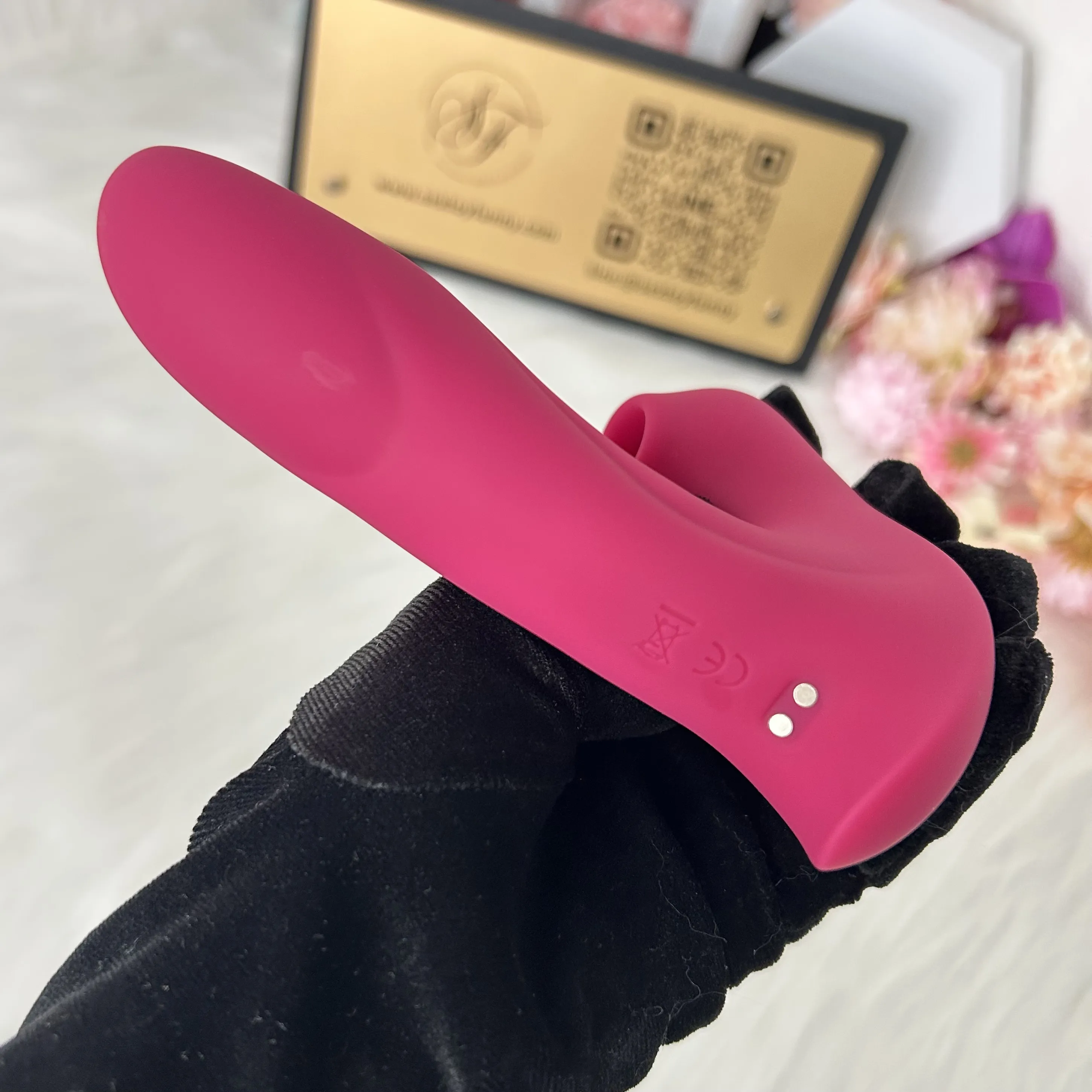 Vibrating And Tapping Dual G-Spot & Clitoral Vibrator