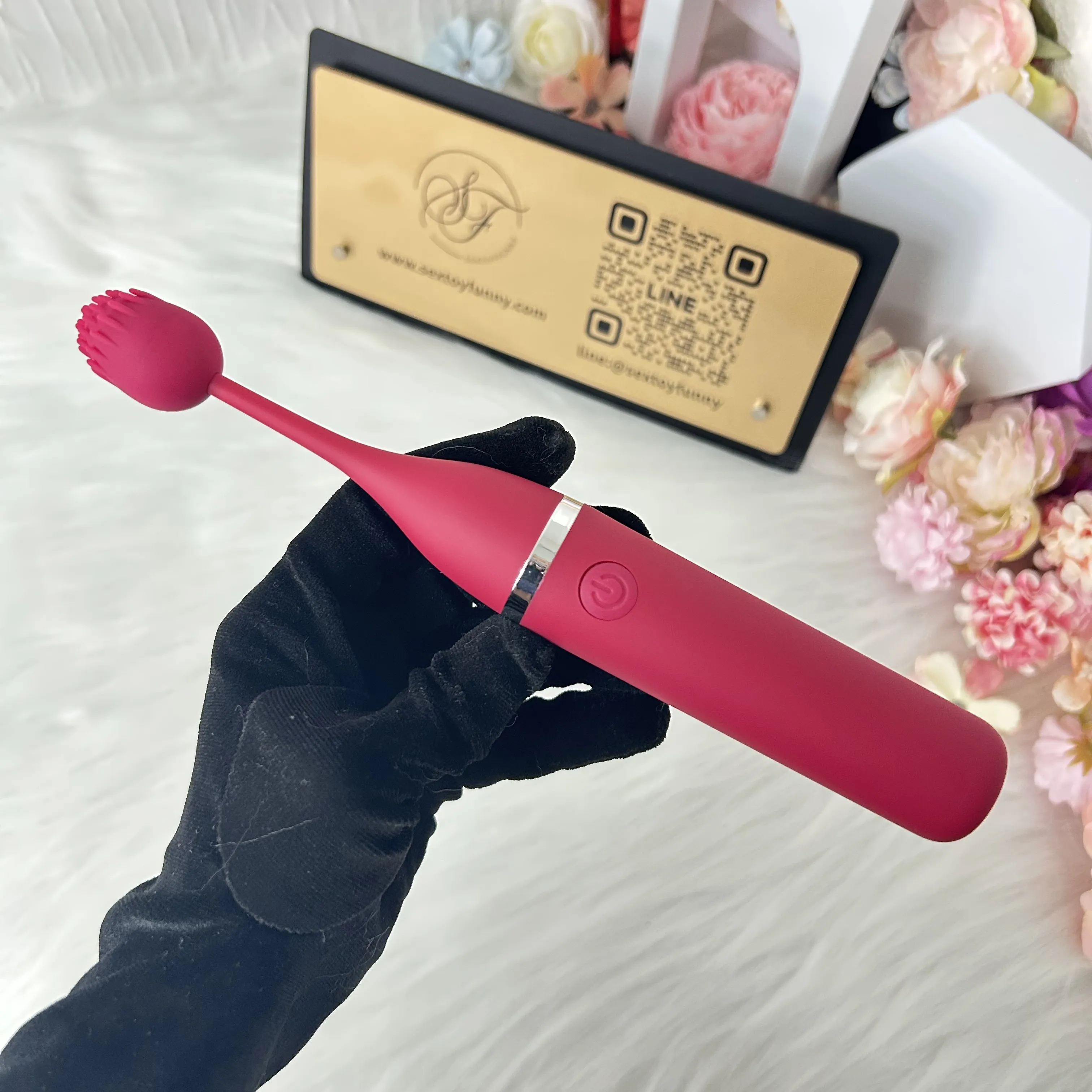 10 Frequencies Vibrator With 2 Different Massage Heads