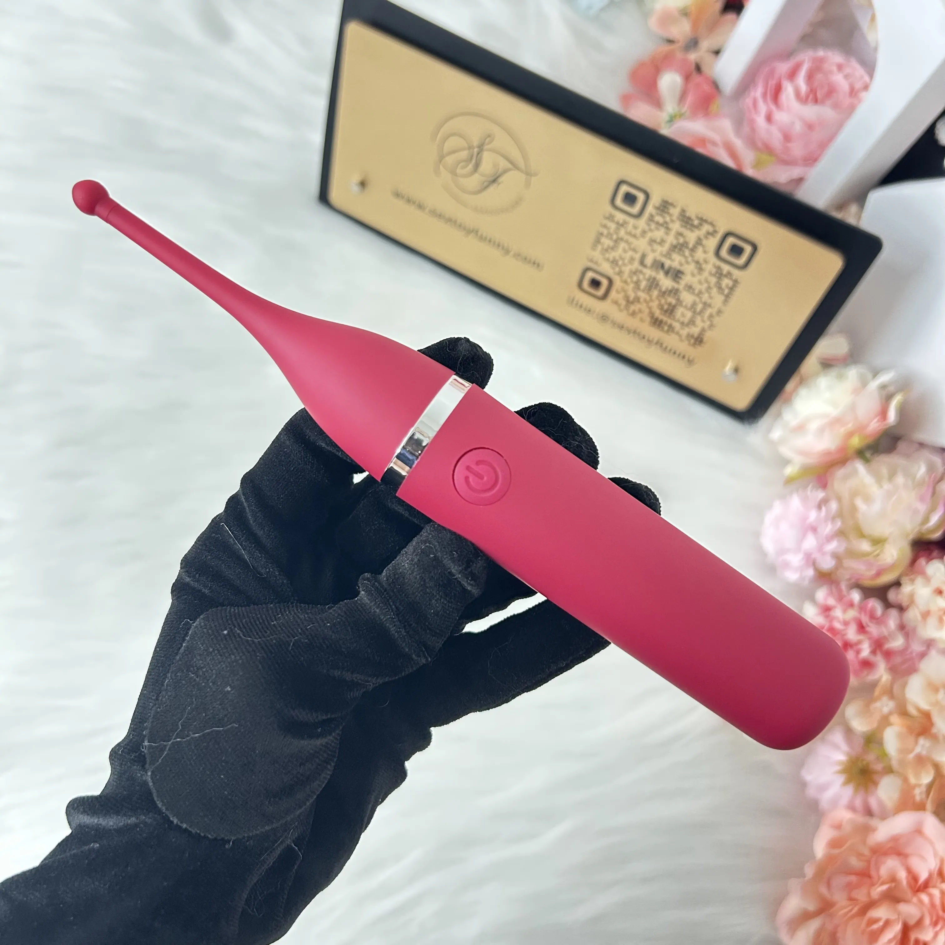 10 Frequencies Vibrator With 2 Different Massage Heads