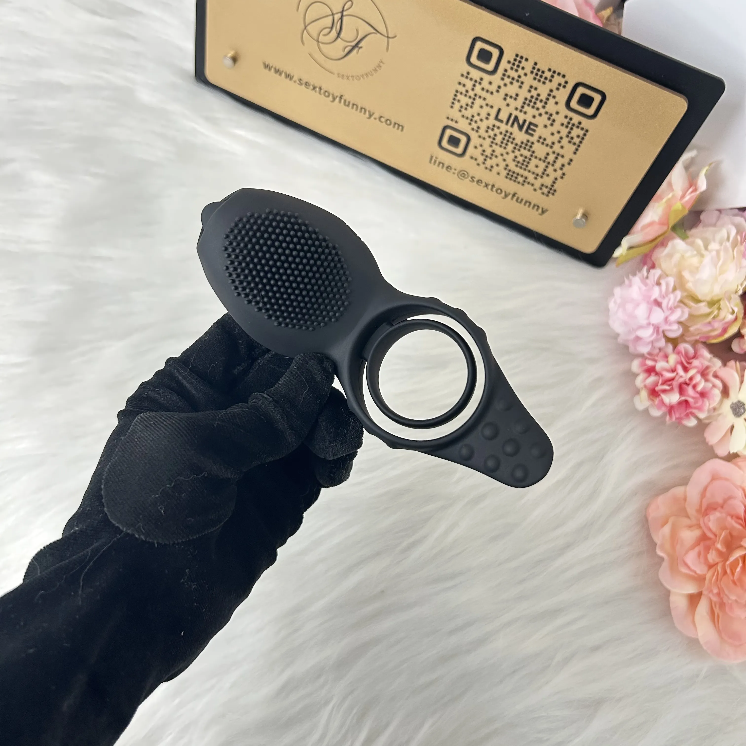 Couple 3-In-1 Tongue Remote Control Vibrator With Cock Ring