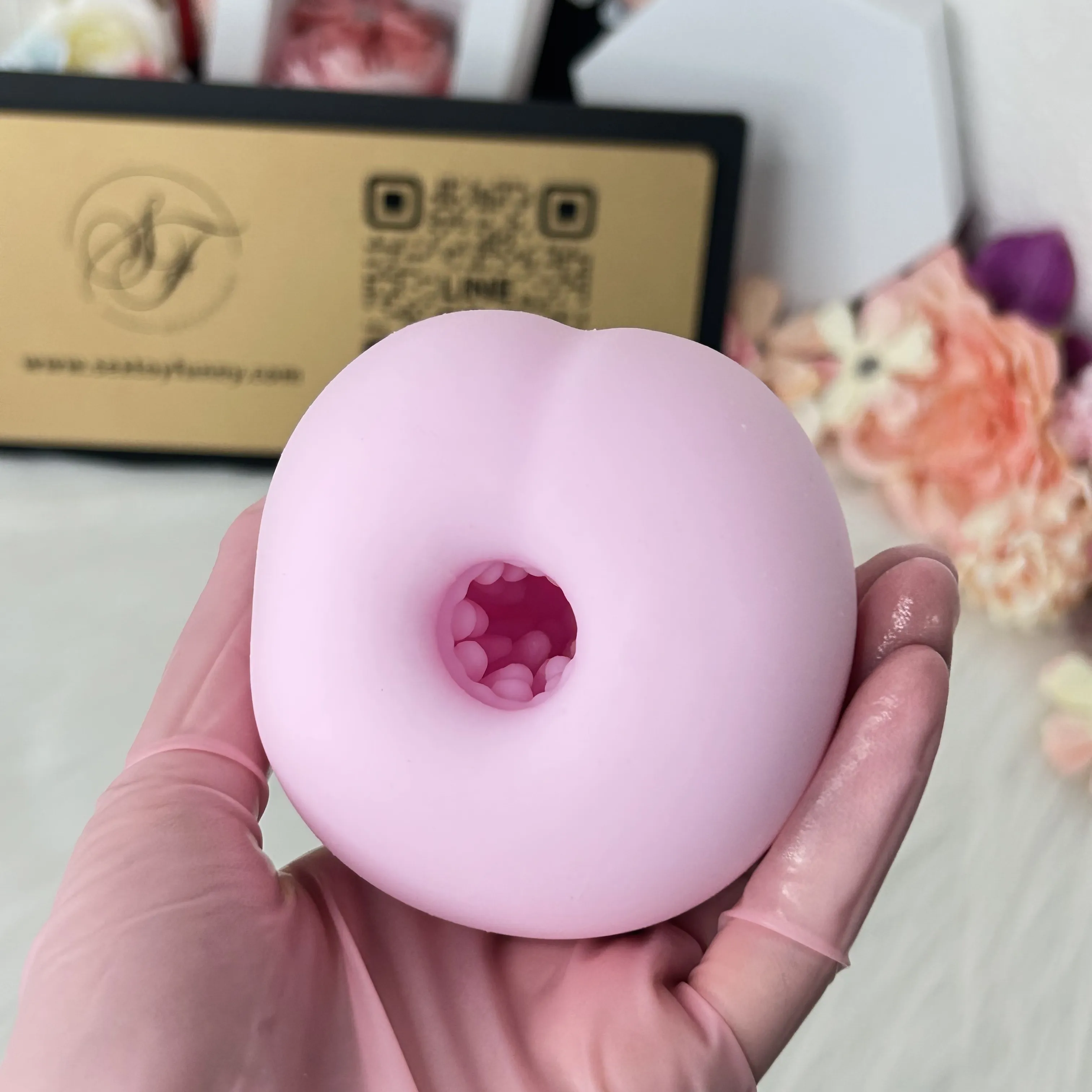 Peach-Shaped Pocket Pussy Lighting And Heating Function
