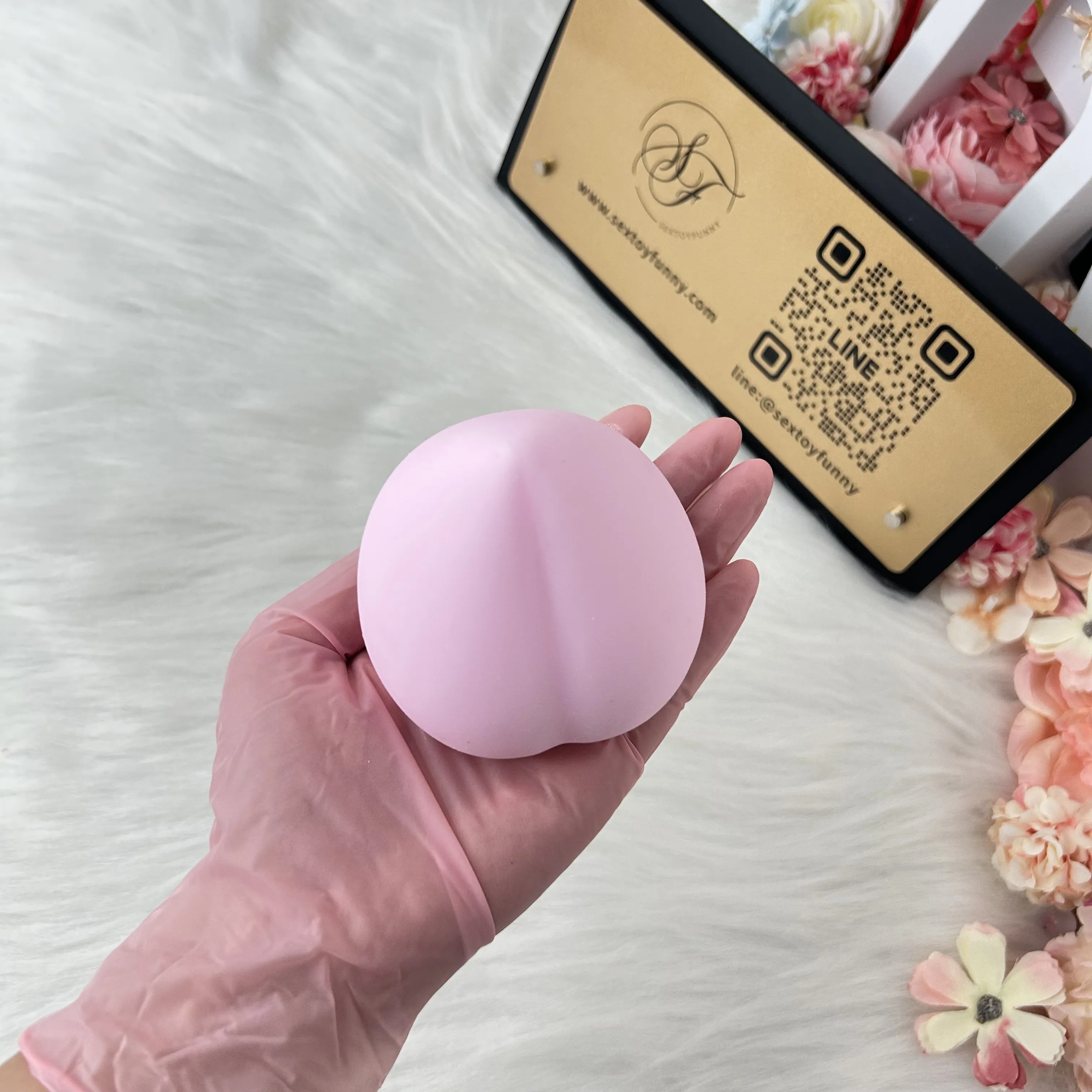 Peach-Shaped Pocket Pussy Lighting And Heating Function