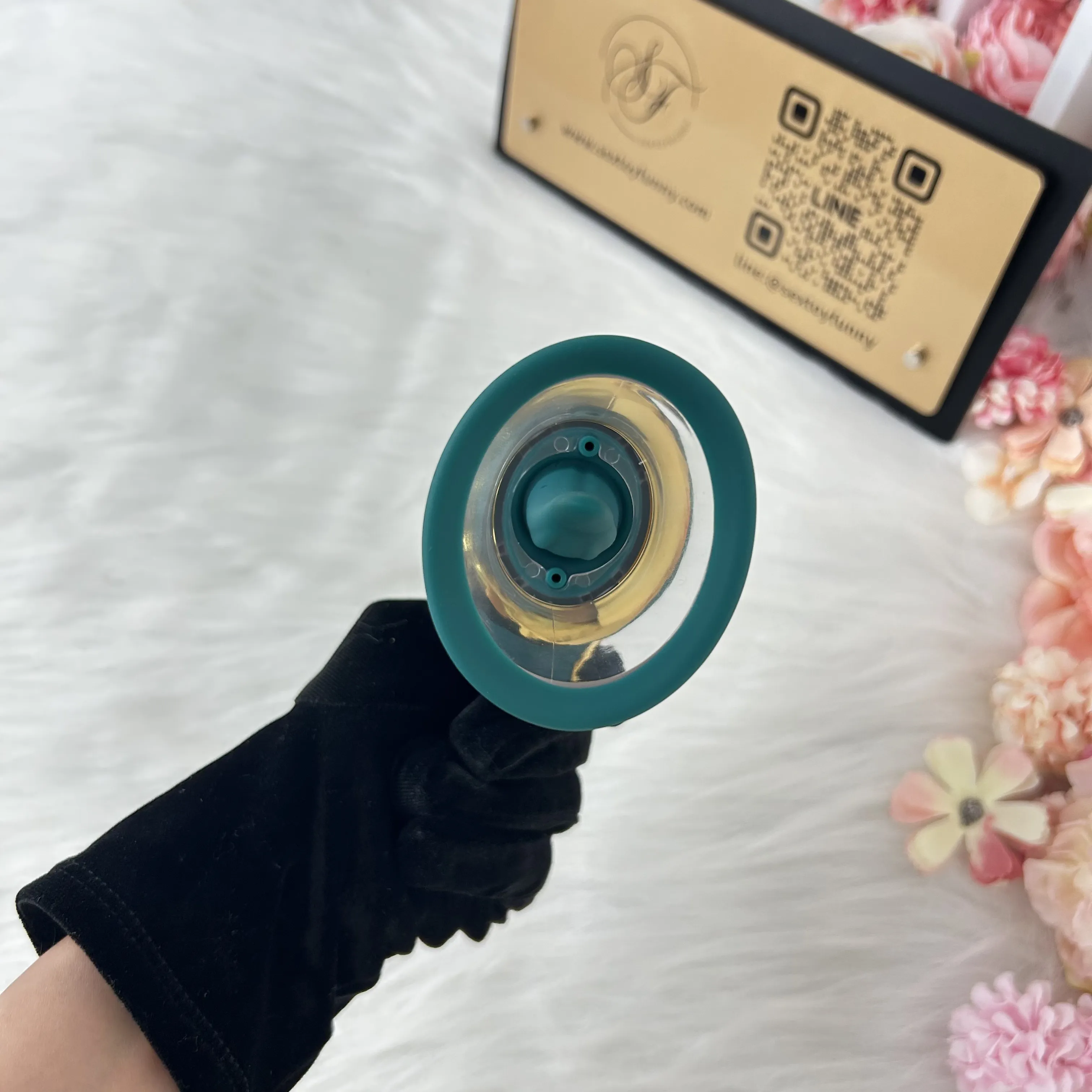 5 Suction 7 Tongue-Licking Metal Finger Ring Vibrator
