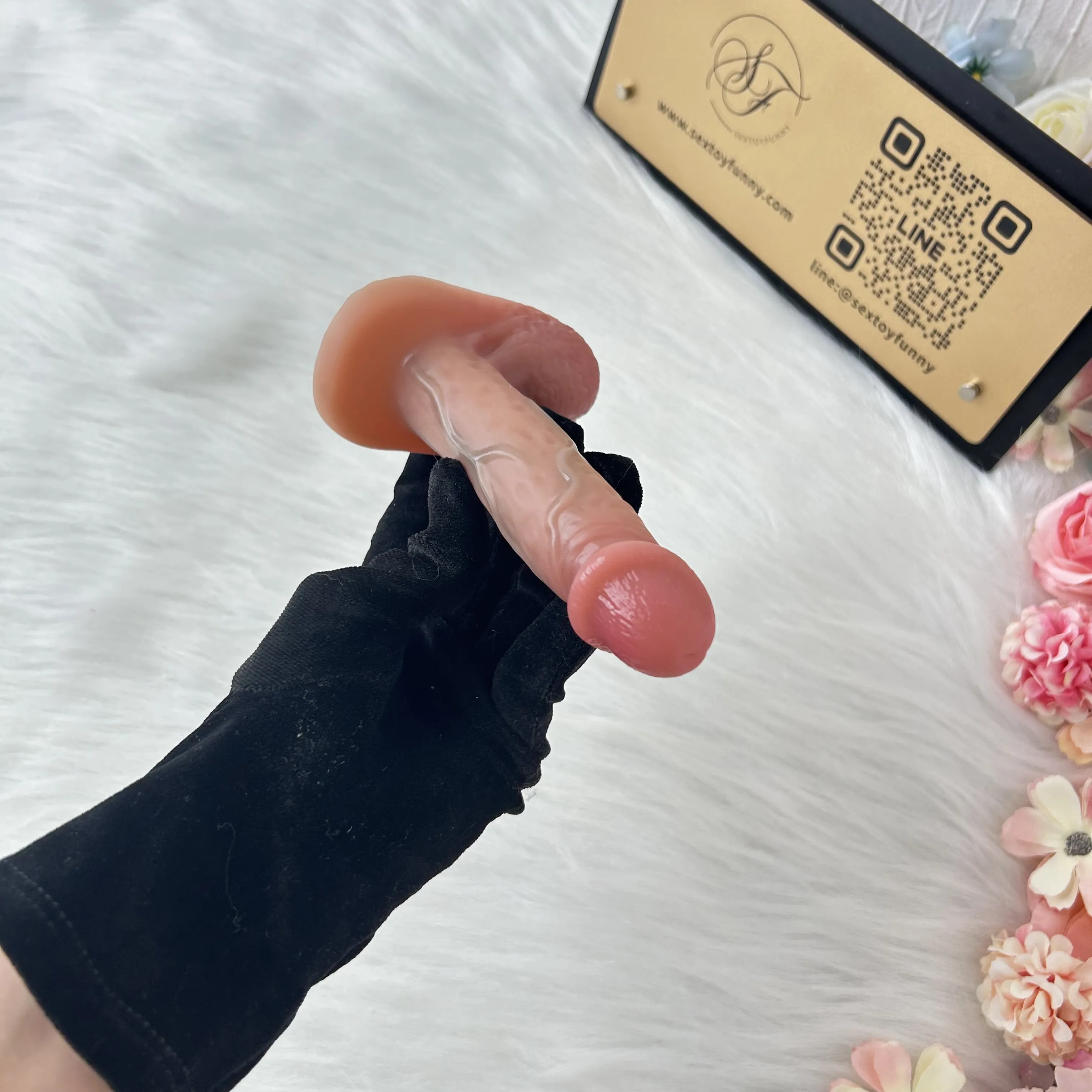 1:1 Replica Of Asian Male Realistic Dildo With Testicles