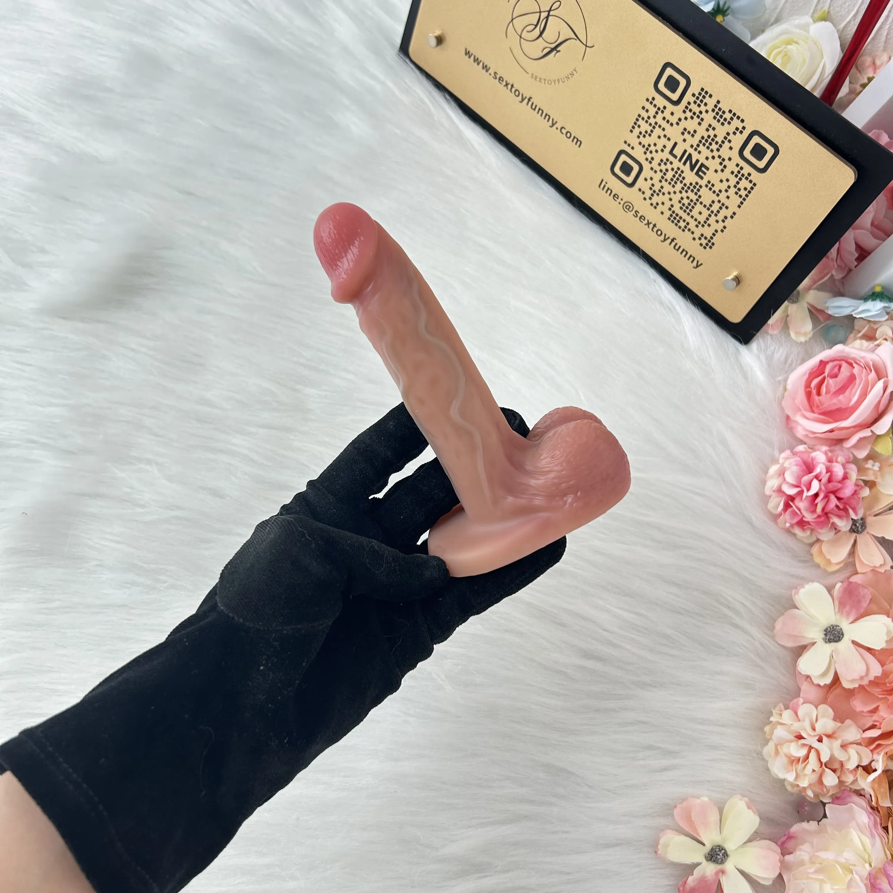 1:1 Replica Of Asian Male Realistic Dildo With Testicles