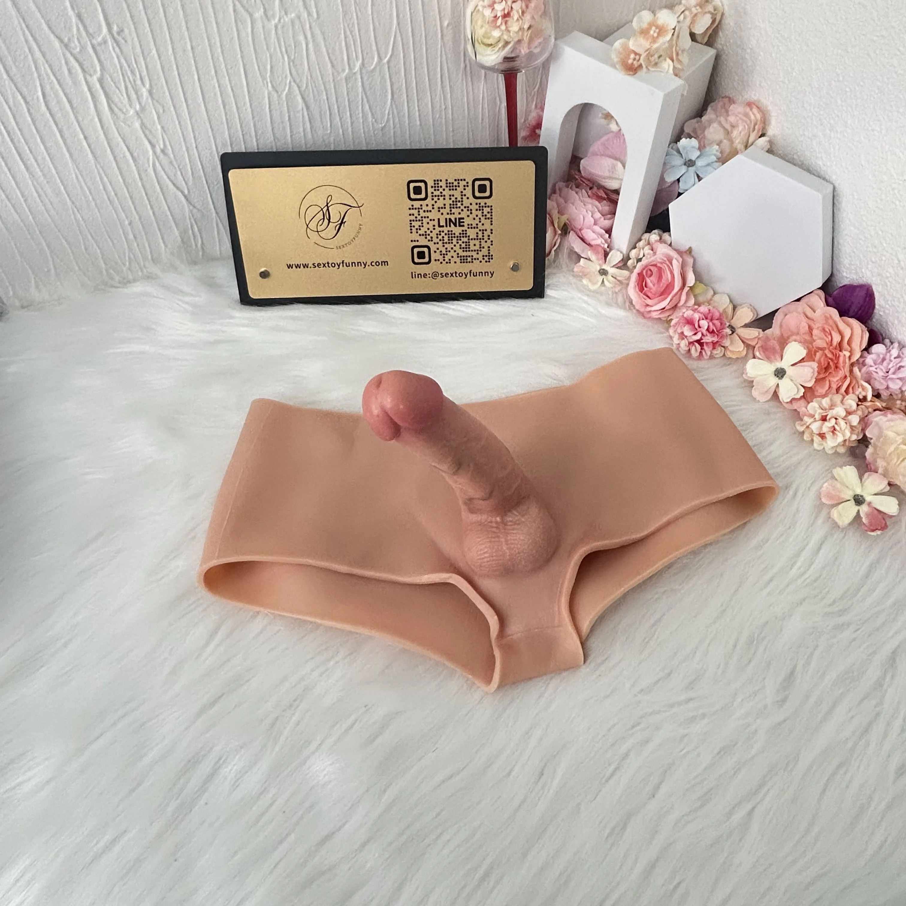 High-Elasticity Silicone Strap On Realistic Dildo NW:1050g
