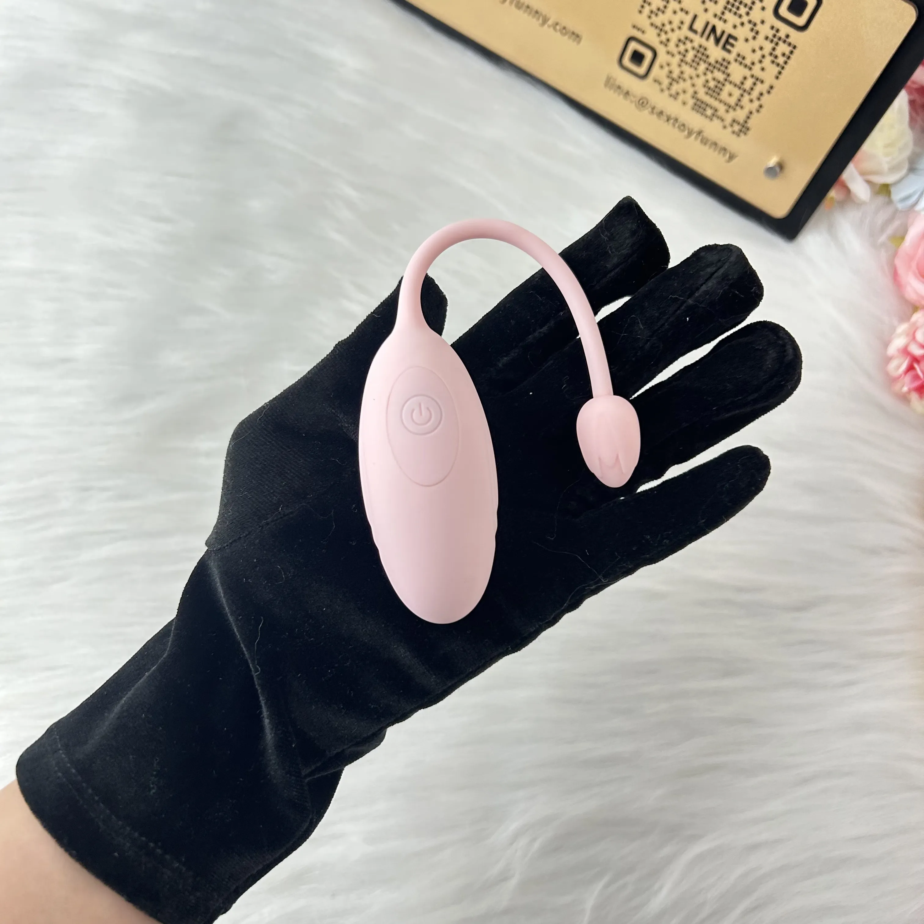 9-Frequency Petal-Shaped Tail Vibrating Egg 2 Colors