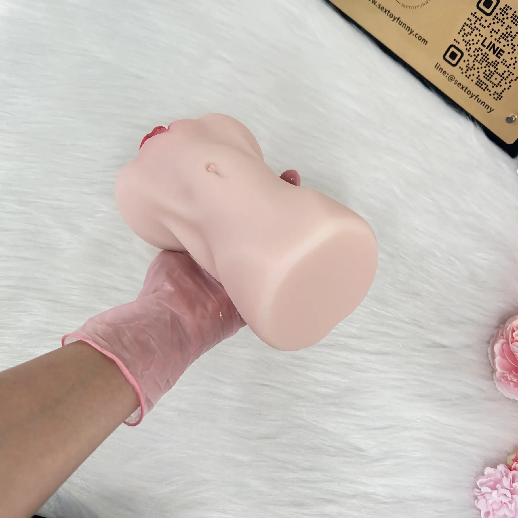Realistic Pussy With Vagina & Anus Prominent Flesh Particles