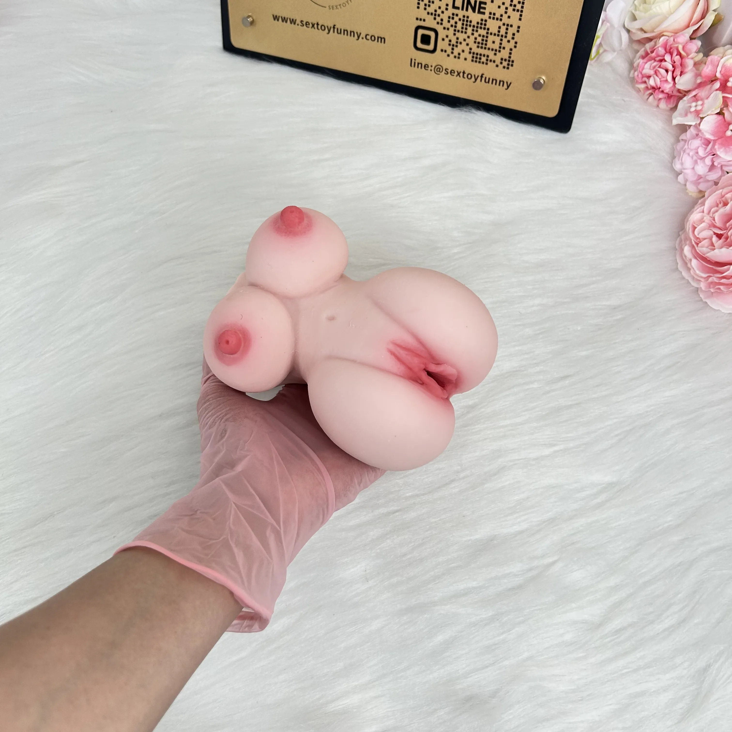 JIUAI—Meng Qi Realistic Vagina Round Perfect Buttocks 550g