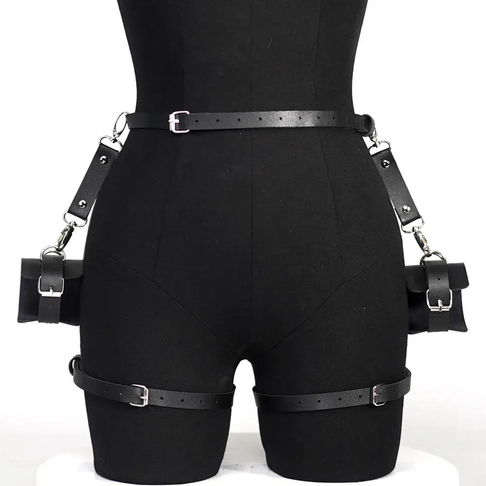 ชุดเซท BDSM ชุดผูกมัดหนัง 5 ชิ้น มีกุญแจมือ กุญแจเท้า เข็มขัด