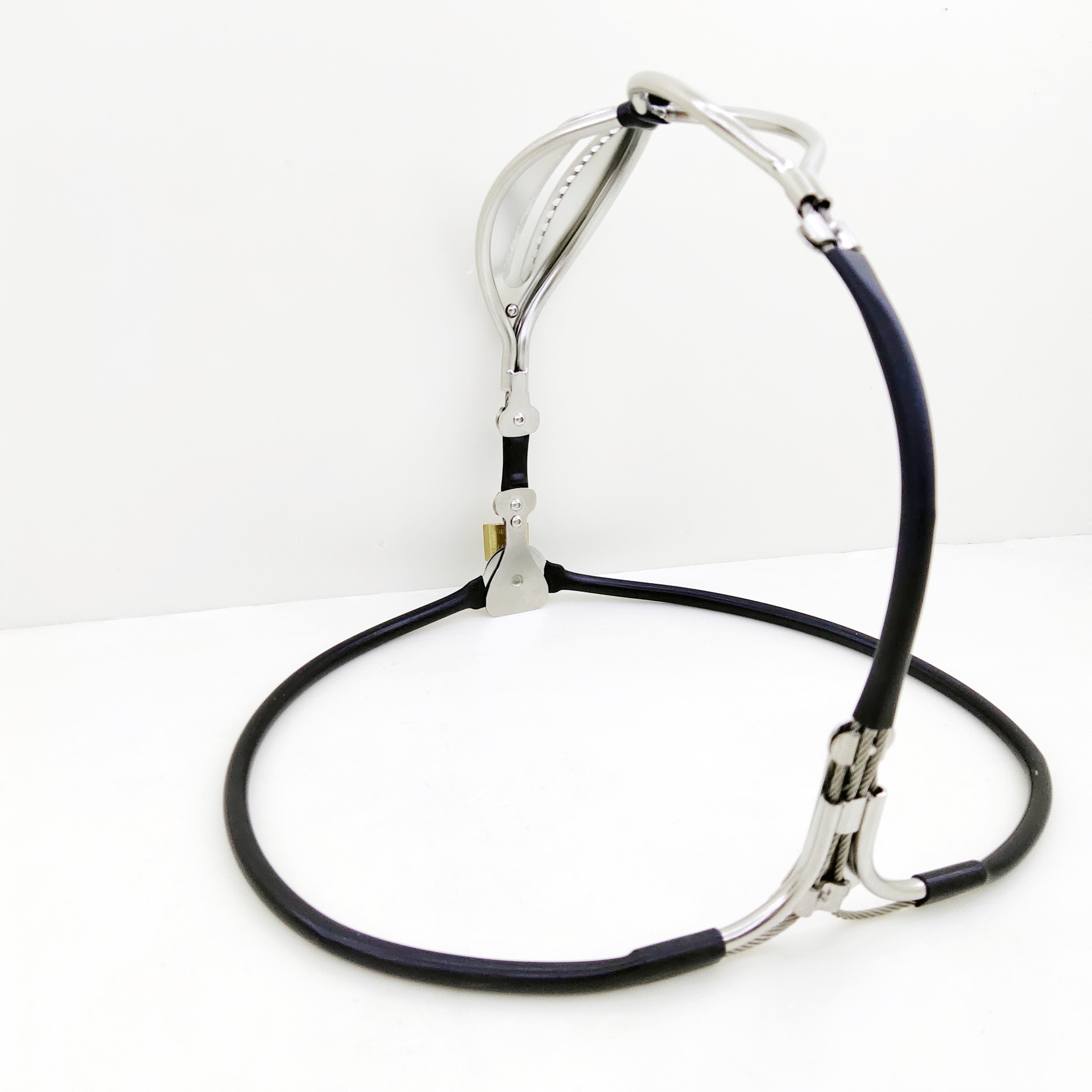 0137 ชุดล็อกช่องคลอดผู้หญิง ออกแบบเออร์โกโนมิก ปรับขนาดได้ ผลิตจากสเตนเลสสตีลเกรด 304