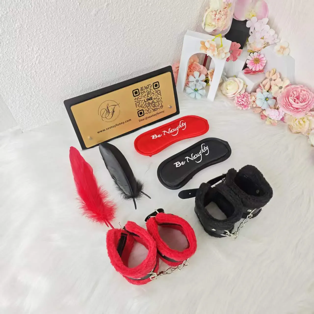 BDSM 3-Piece Bondage Set - Blindfold, Handcuffs & Feather Tickler