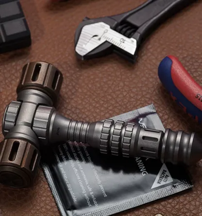 Black Mirror Design Hammer