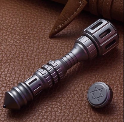 Black Mirror Design Hammer