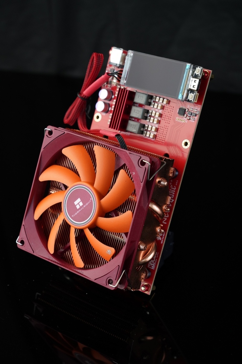 NerdQaxe++ Remastered miner