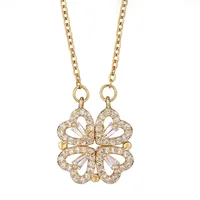 🌟 For the price of a bouquet 💐, get this 2-in-1 Magnetic "Hearts to Clover" Necklace: 18K Gold Finish & South African Sparkle 👍—the Perfect Gift! 👍