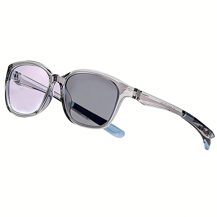 スポーツ専用ブルーライトカット調光老眼鏡 | 眩しさ対策/若く見える/アウトドアにぴったり