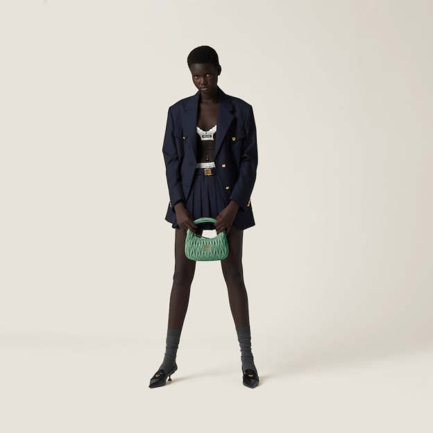 ワンダー マテラッセレザー ホーボーバッグ