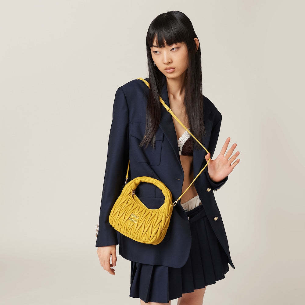 ワンダー マテラッセレザー ホーボーバッグ