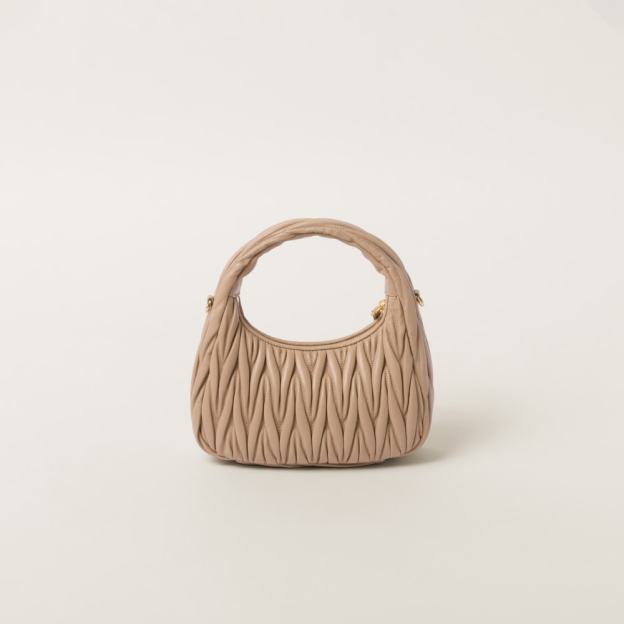 ワンダー マテラッセレザー ホーボーバッグ