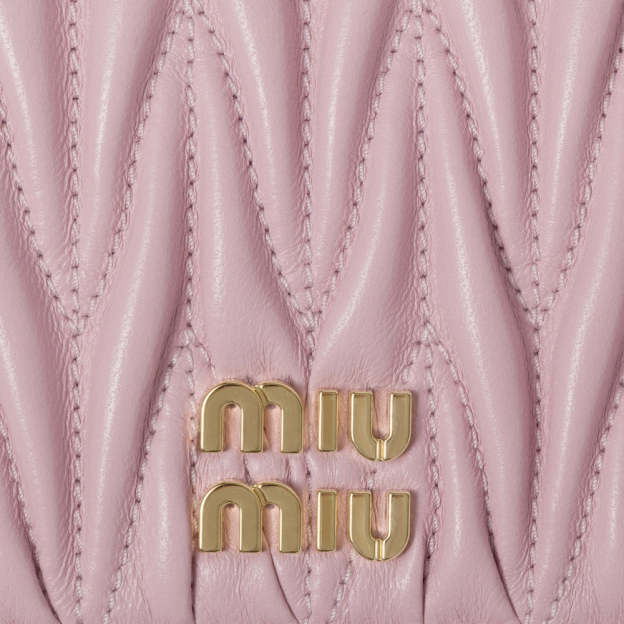 マテラッセレザー 折り財布