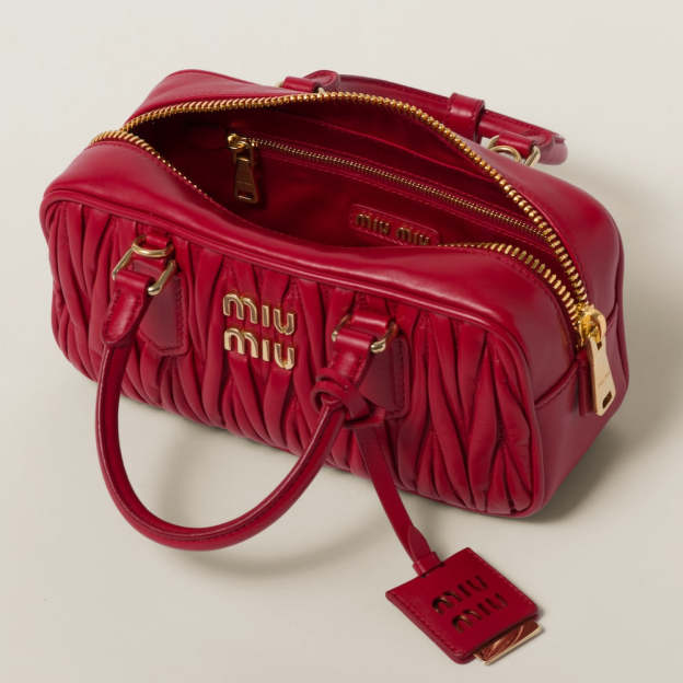 アルカディ マテラッセレザー バッグ