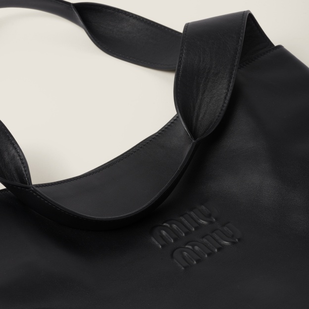 Miu Miu レザーホーボーバッグ