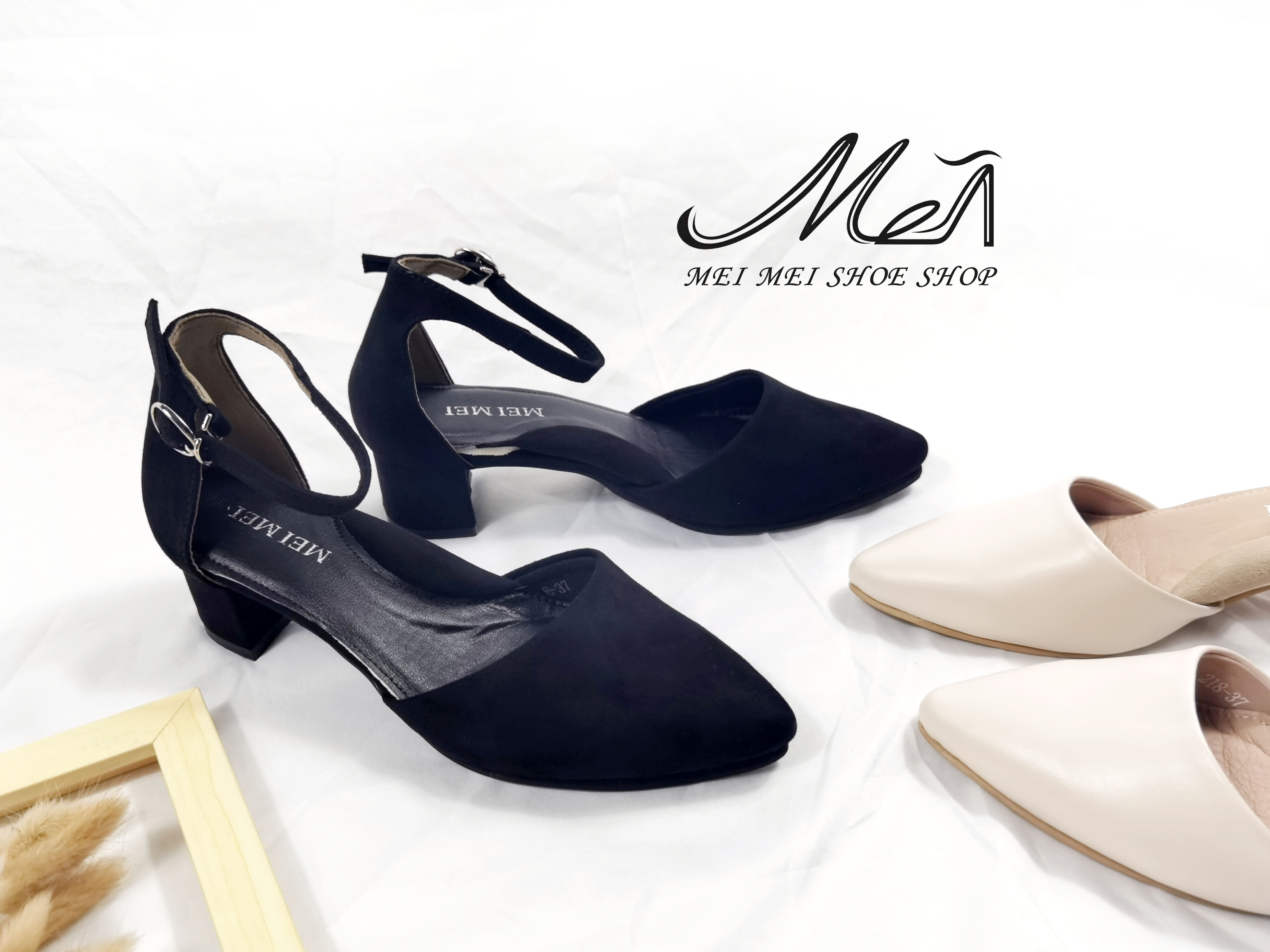 尖頭一字後帶粗跟涼