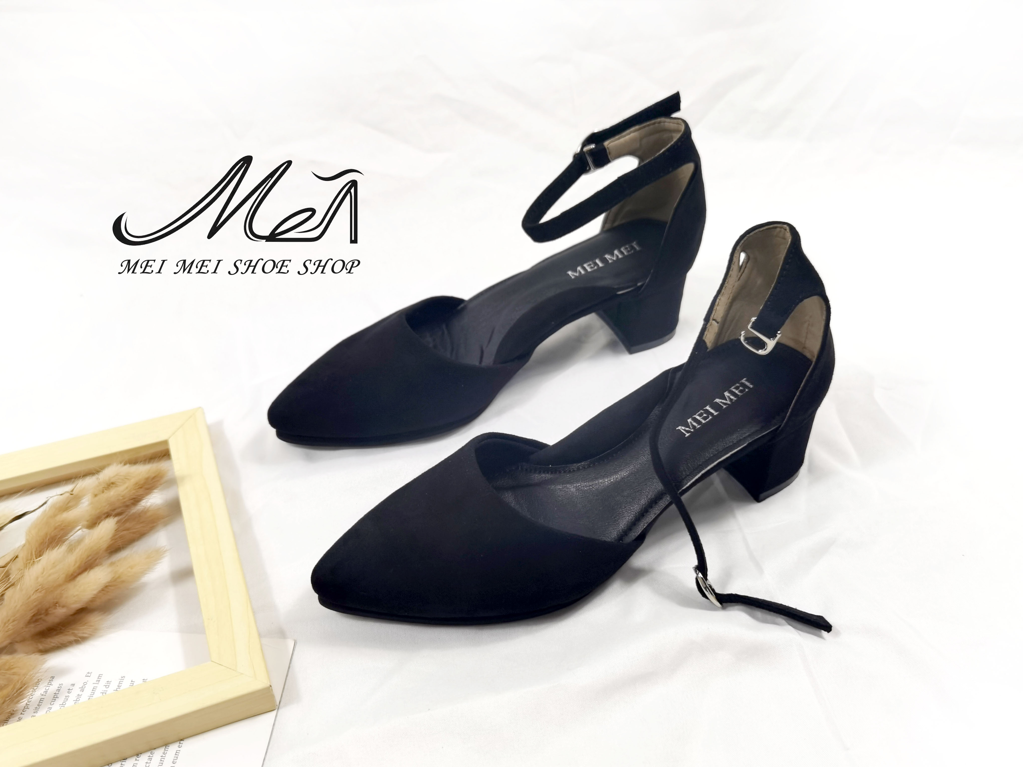 尖頭一字後帶粗跟涼