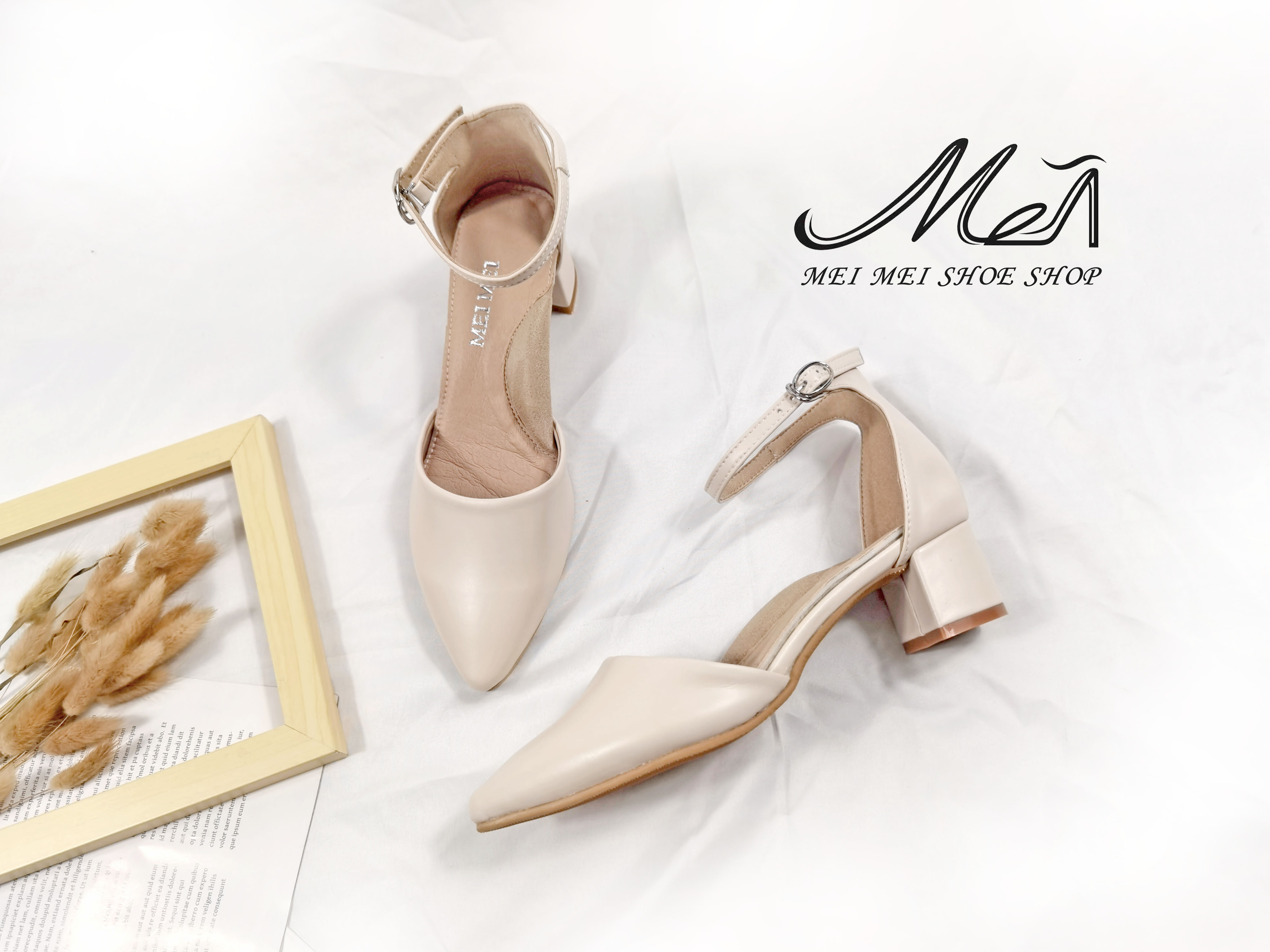 尖頭一字後帶粗跟涼