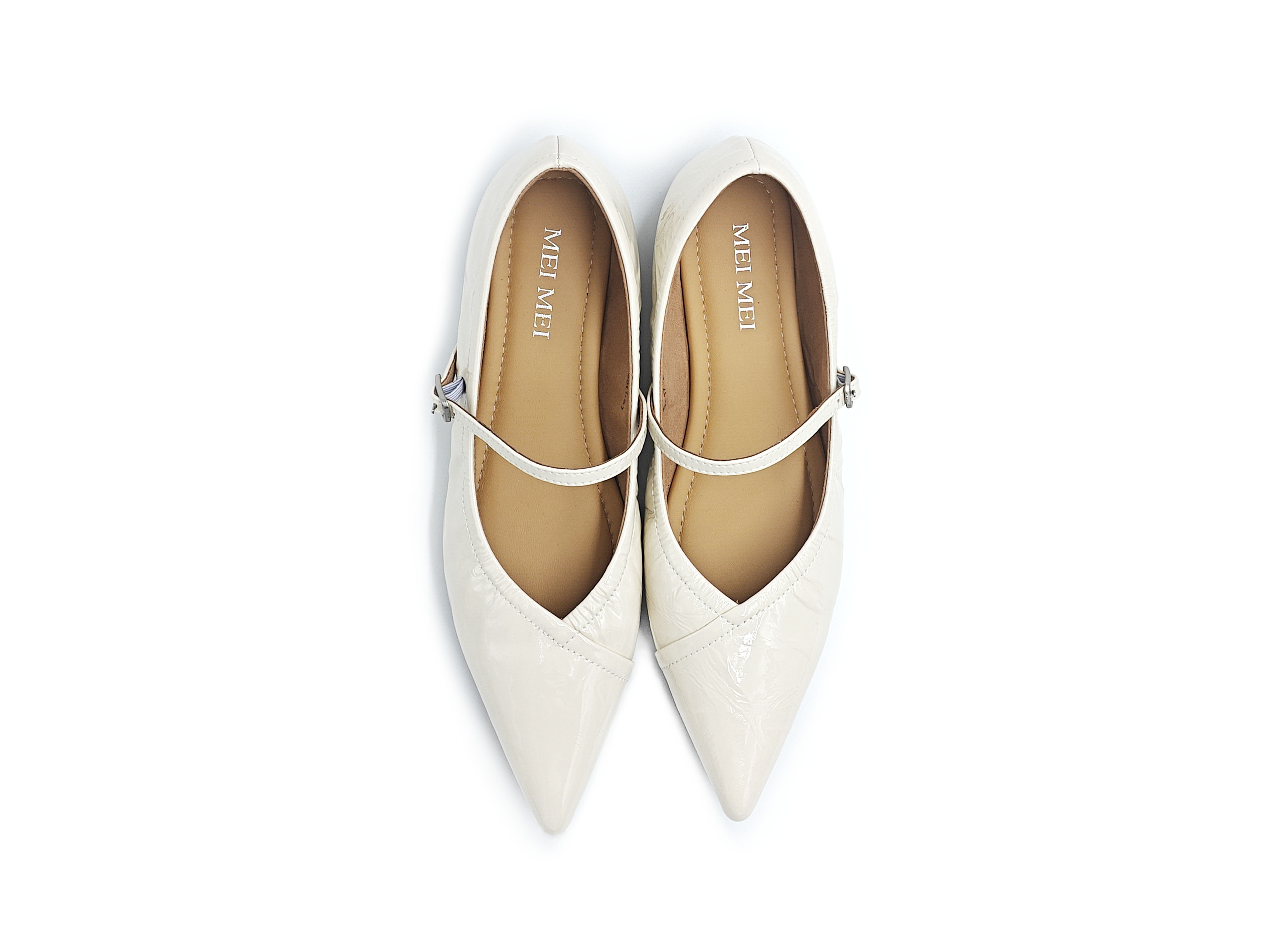 尖頭牛漆皮軟底橫帶平底鞋