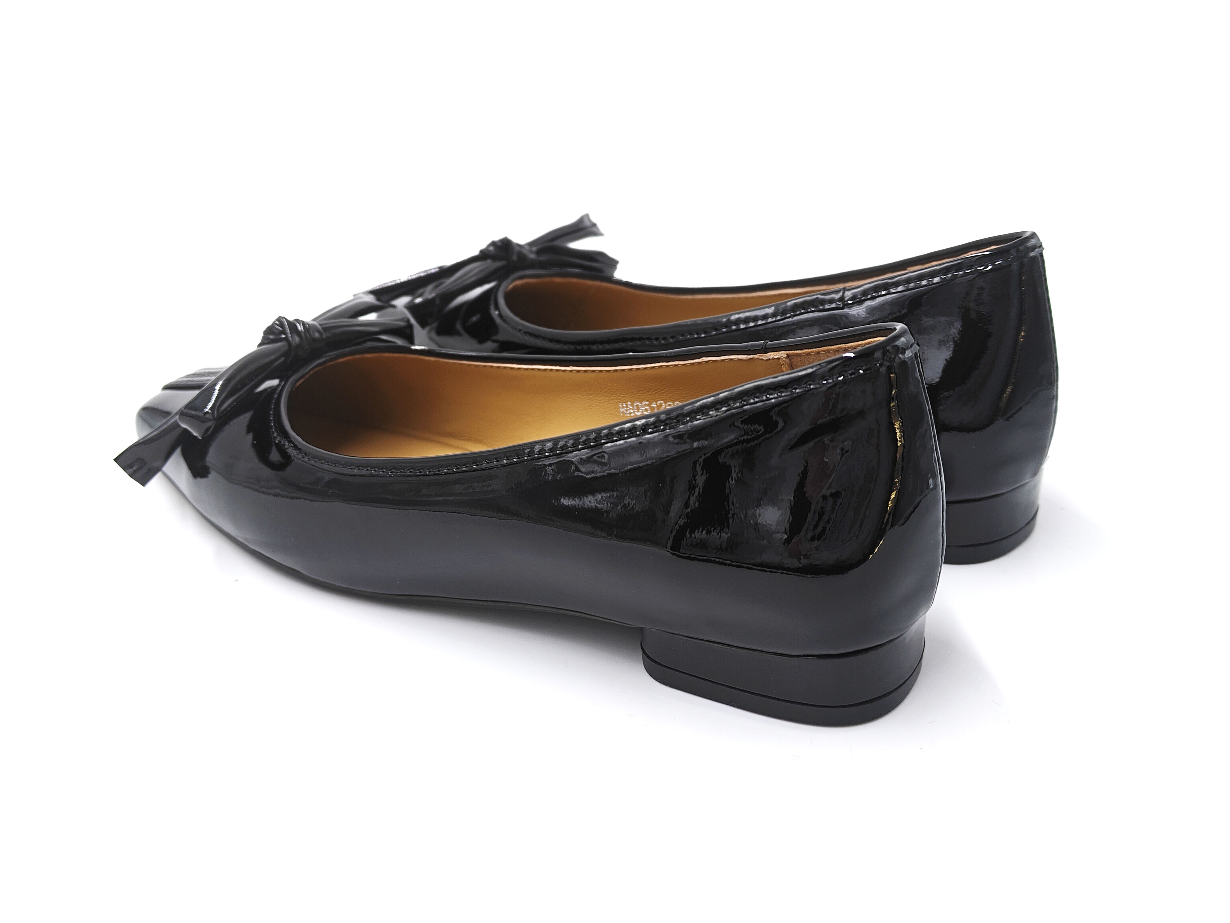 牛漆皮方頭立體蝴蝶結平底鞋