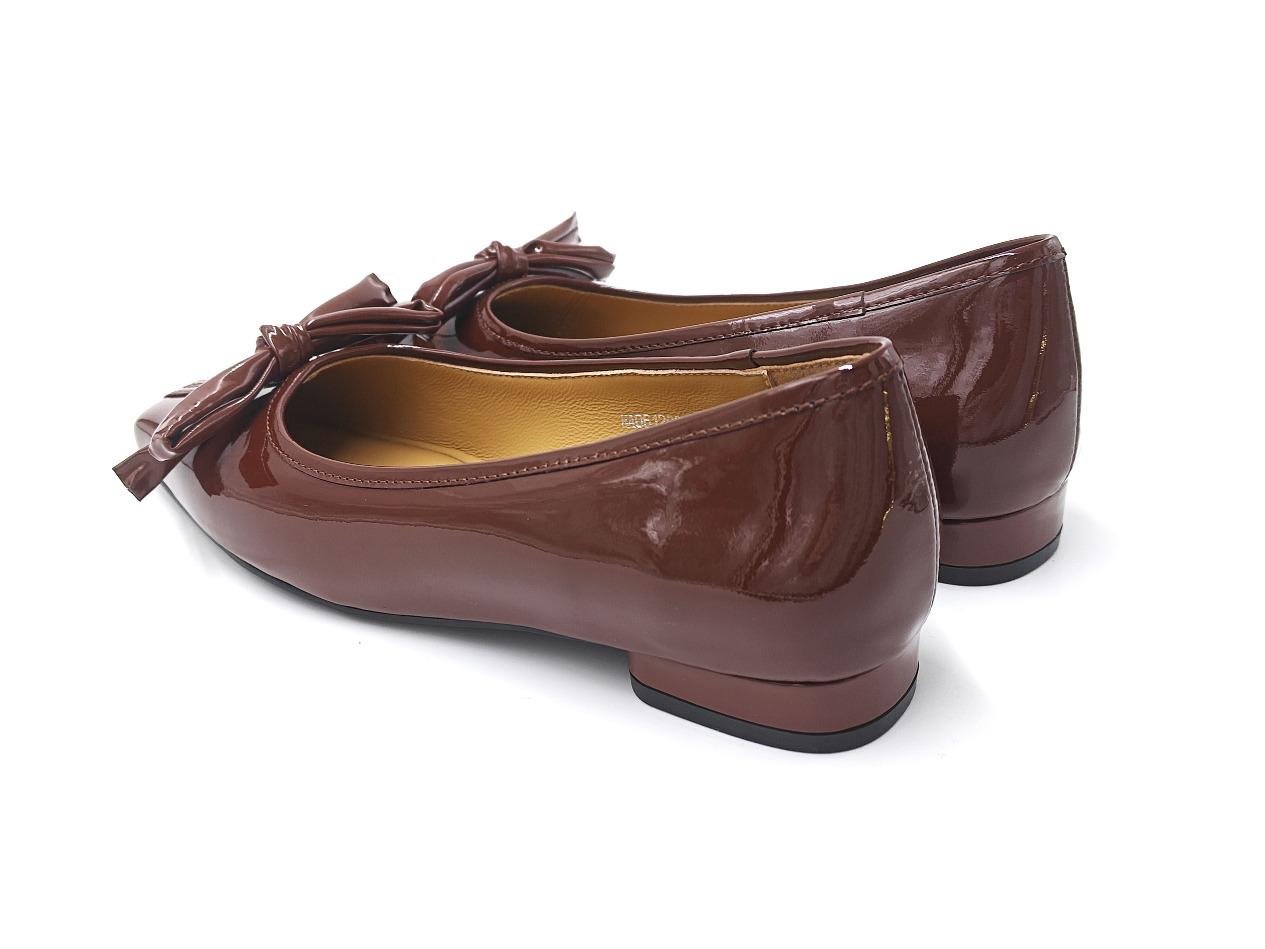 牛漆皮方頭立體蝴蝶結平底鞋