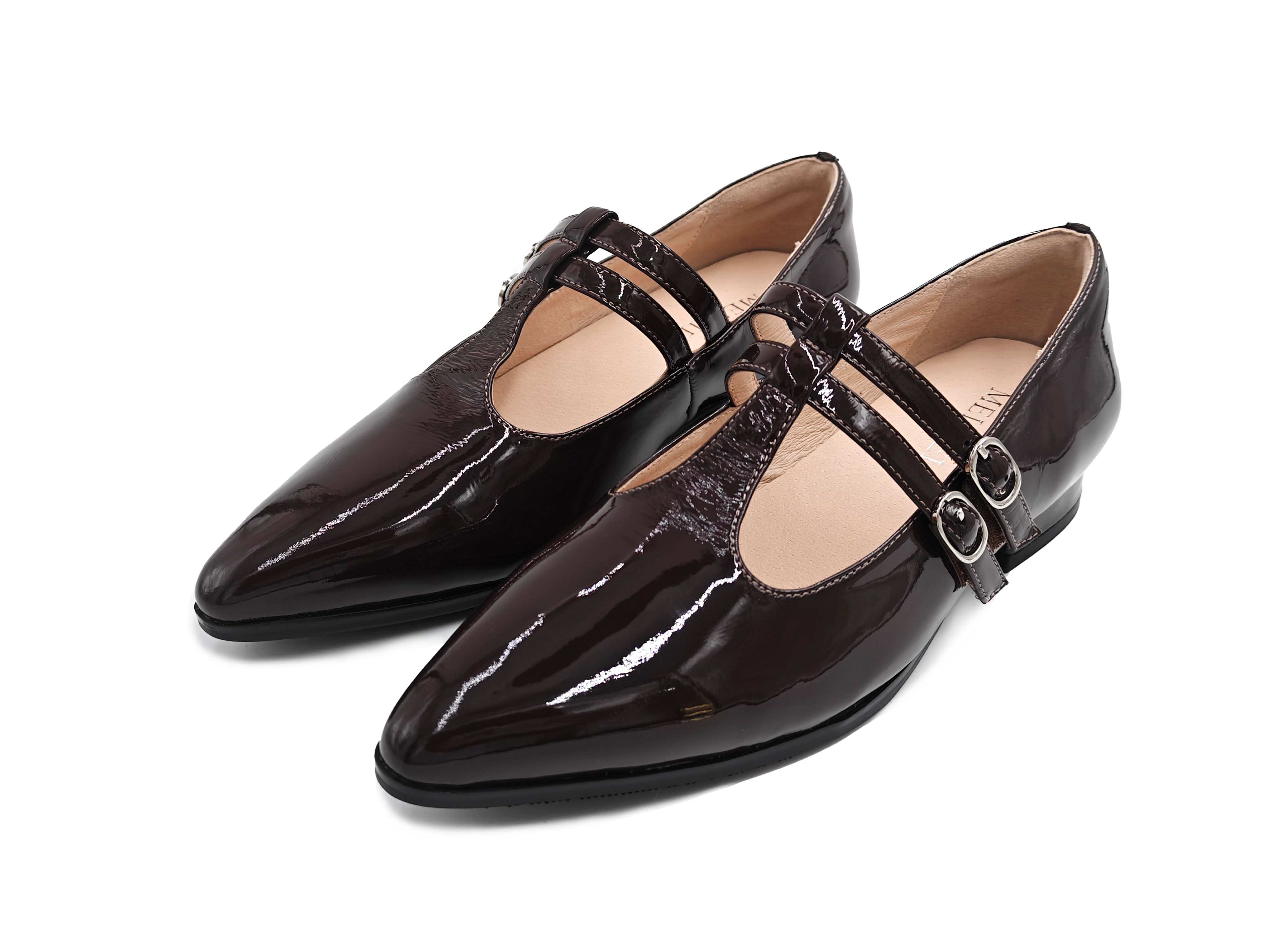 尖頭牛漆皮粗跟休閒鞋