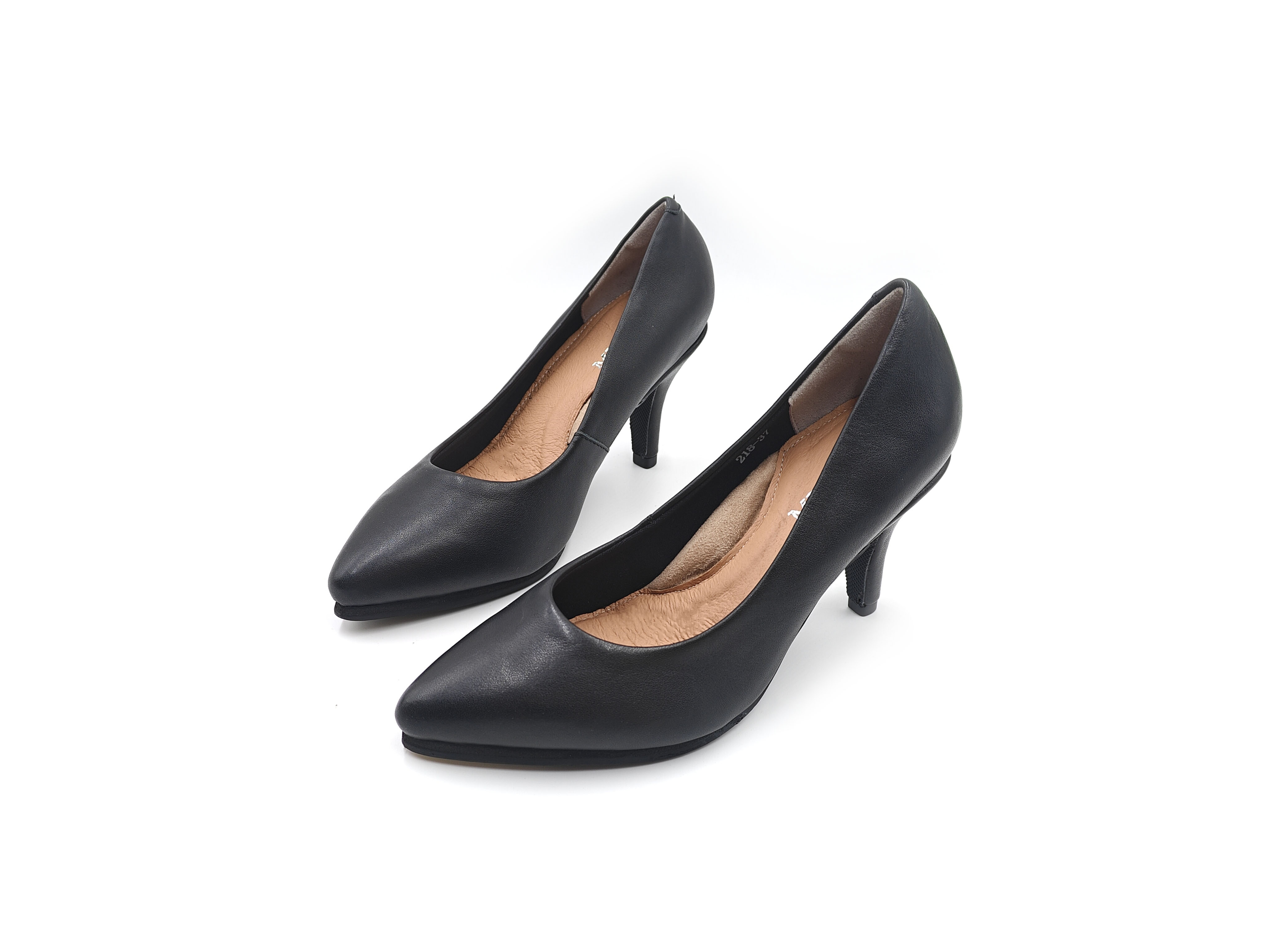 黑色尖頭真皮細跟高跟鞋