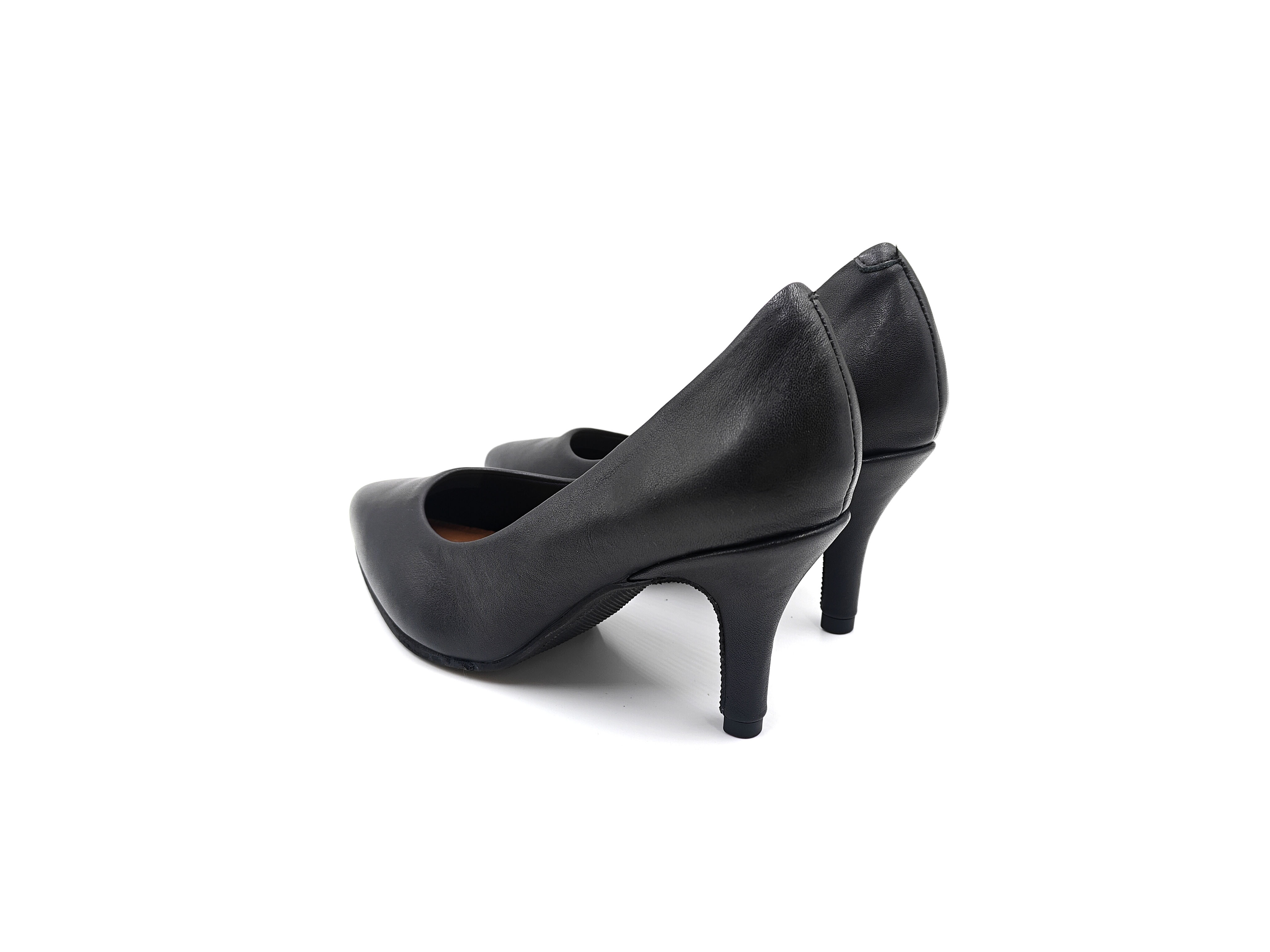 黑色尖頭真皮細跟高跟鞋