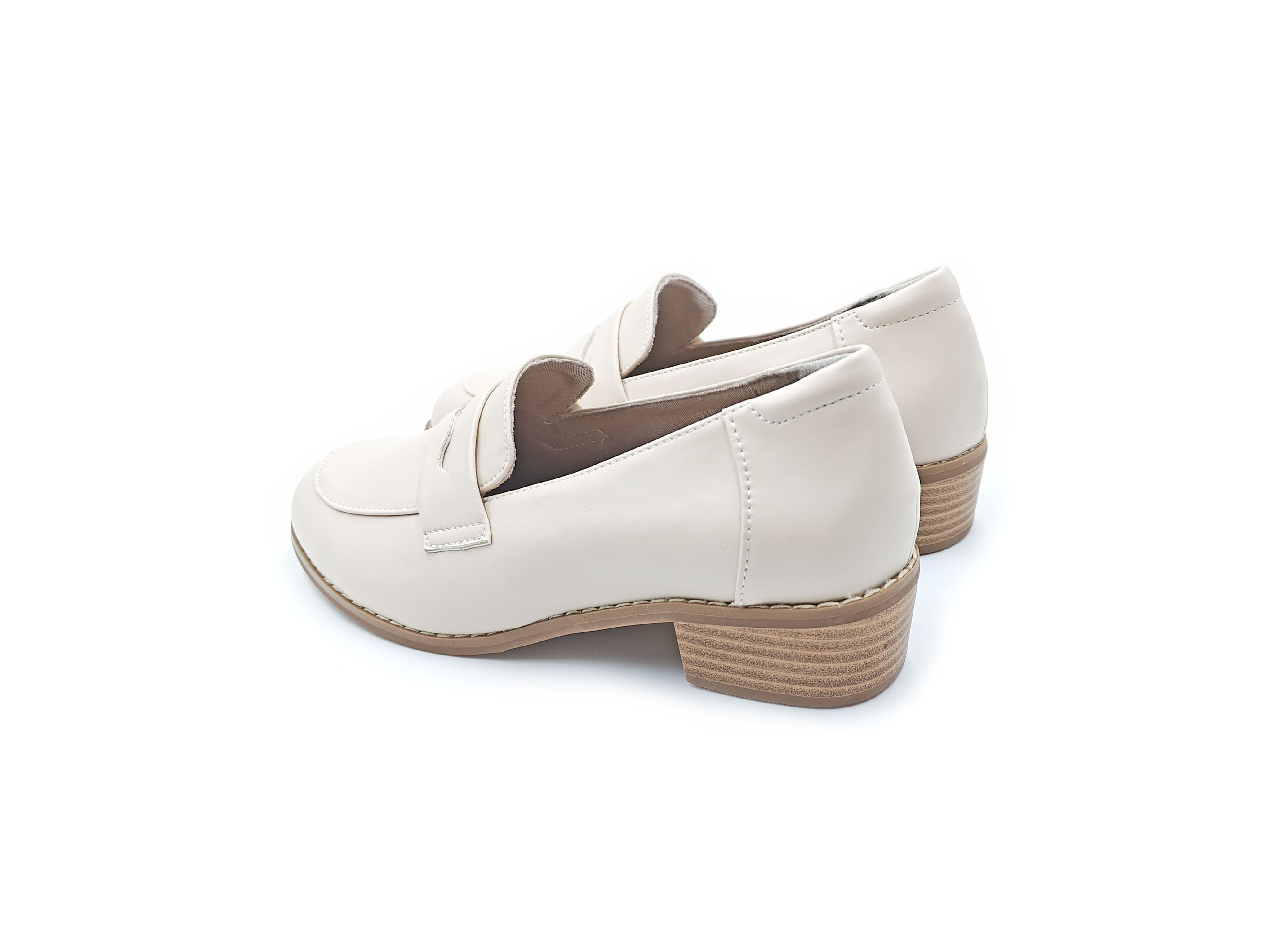 圓頭鏤空橫擔樂福鞋