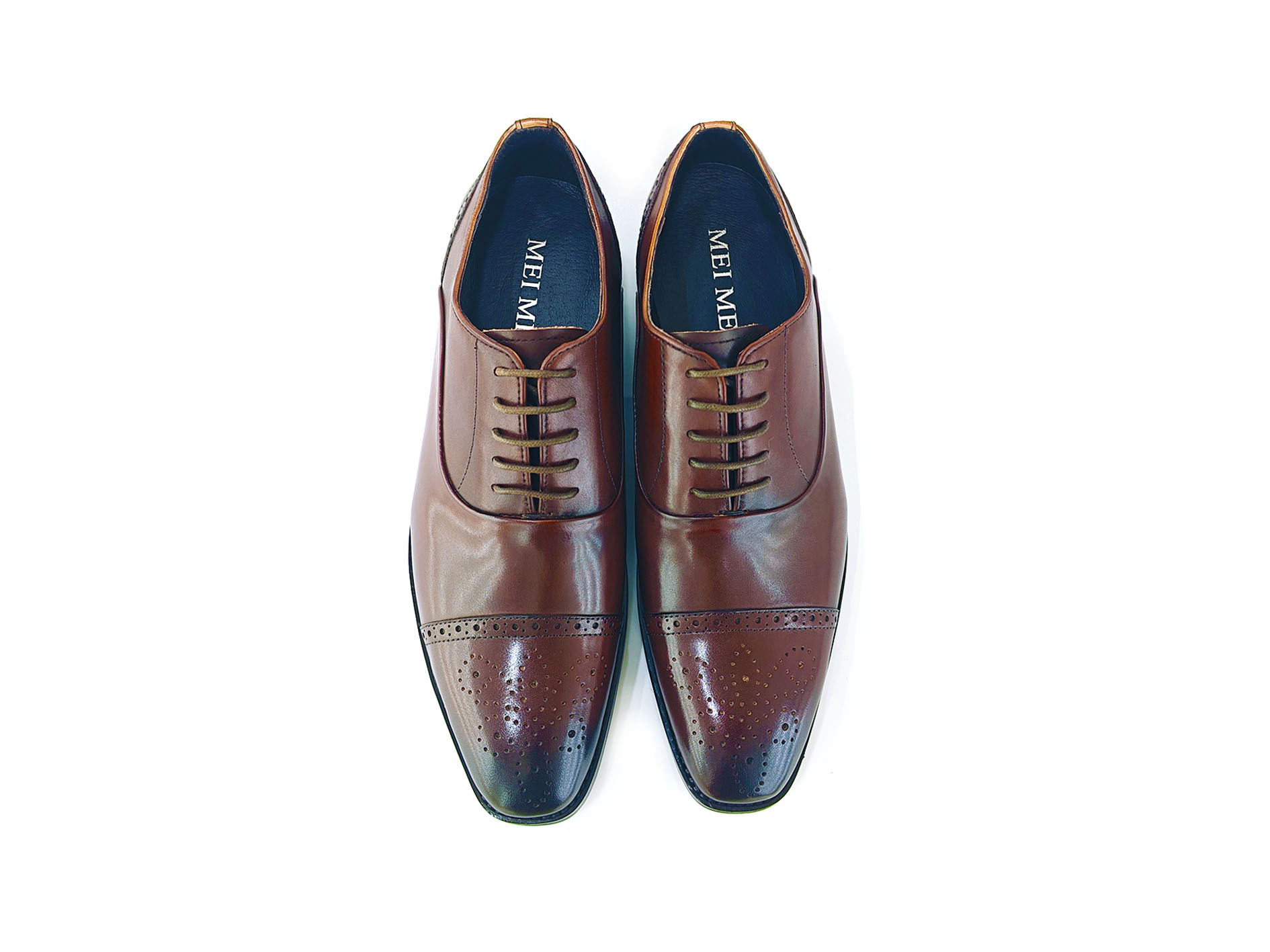 真皮雕花男装牛津鞋