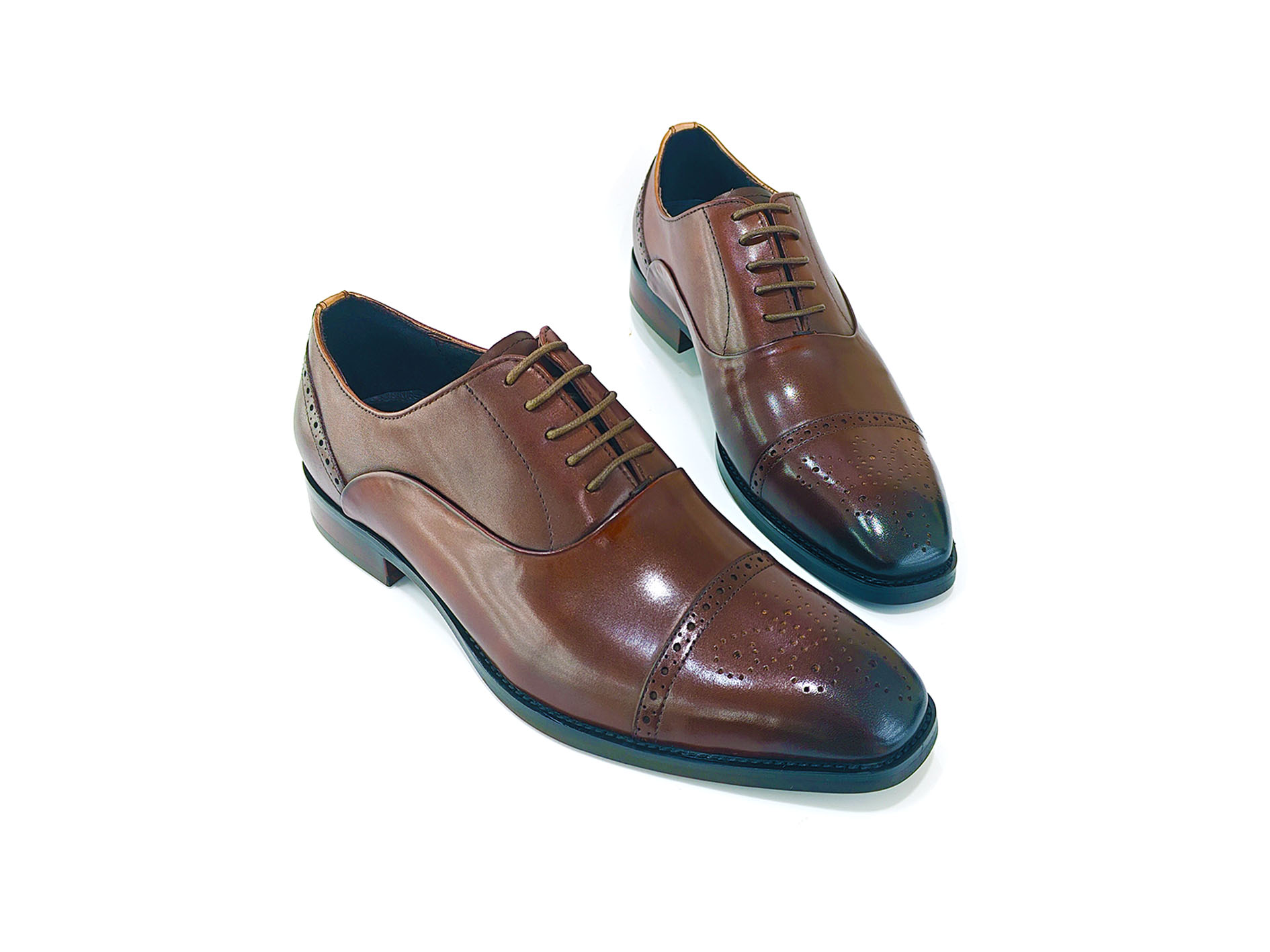 真皮雕花男装牛津鞋