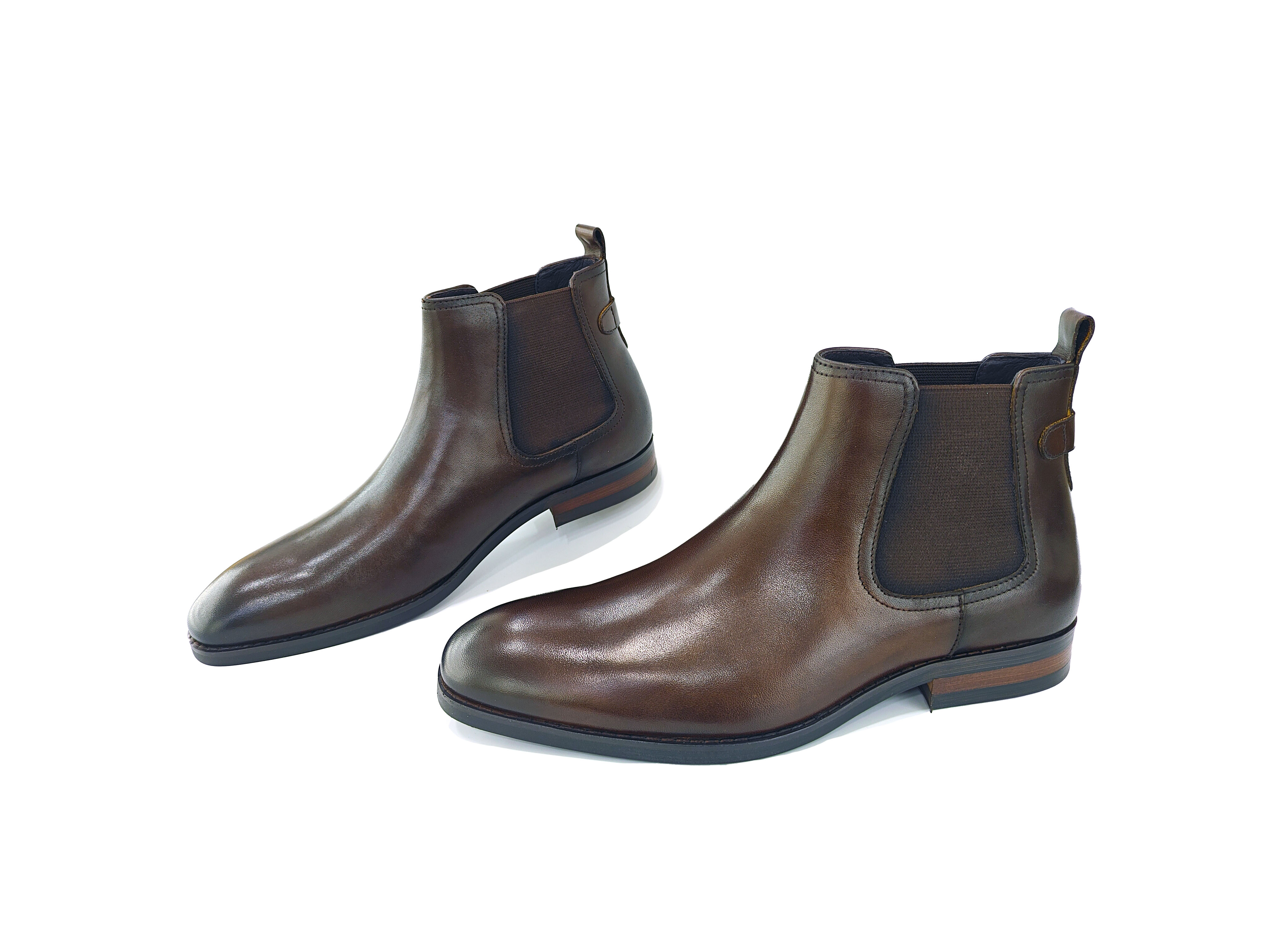 方头真皮男装橡筋切尔西短靴