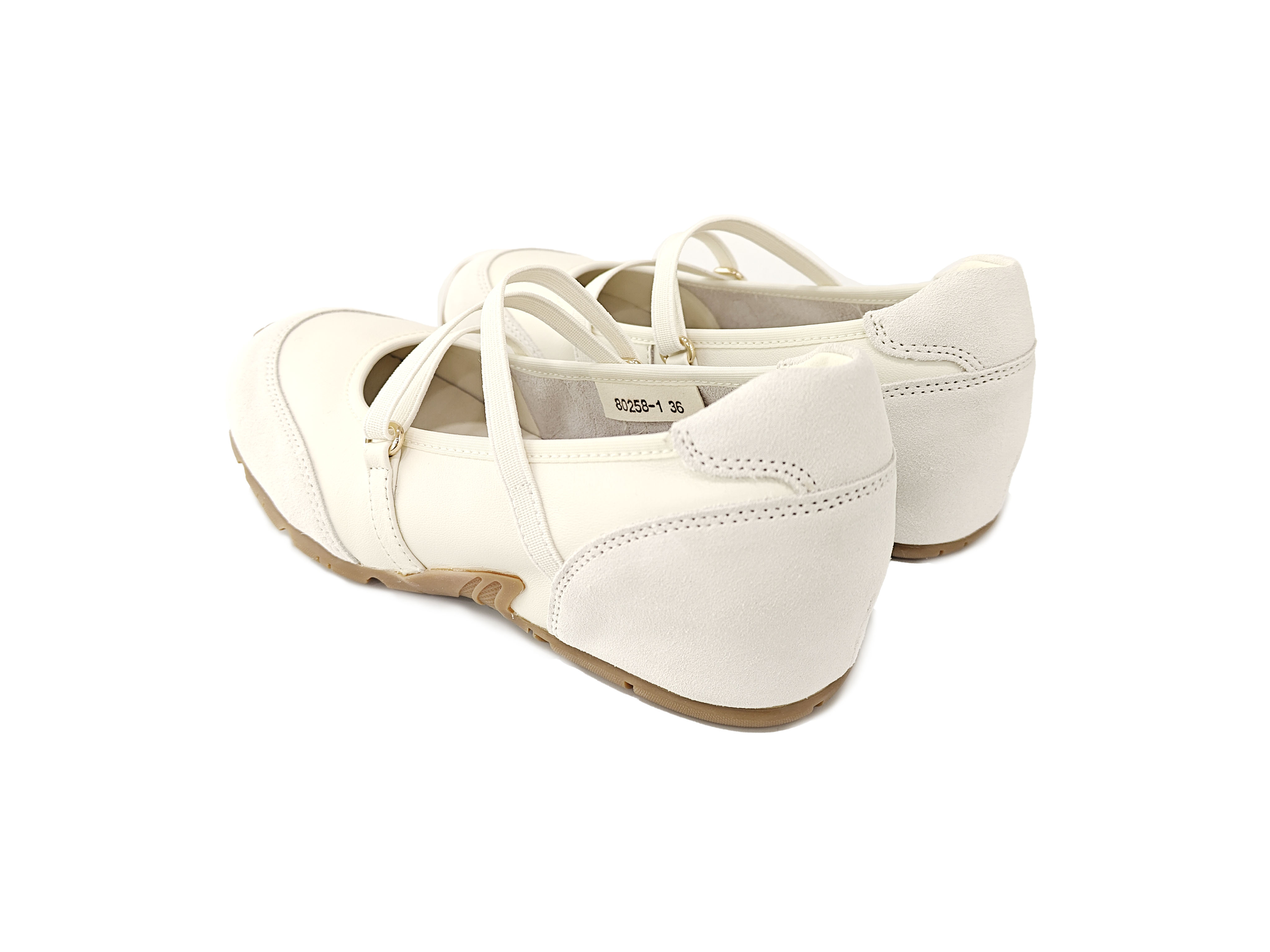 真皮橡筋休闲鞋