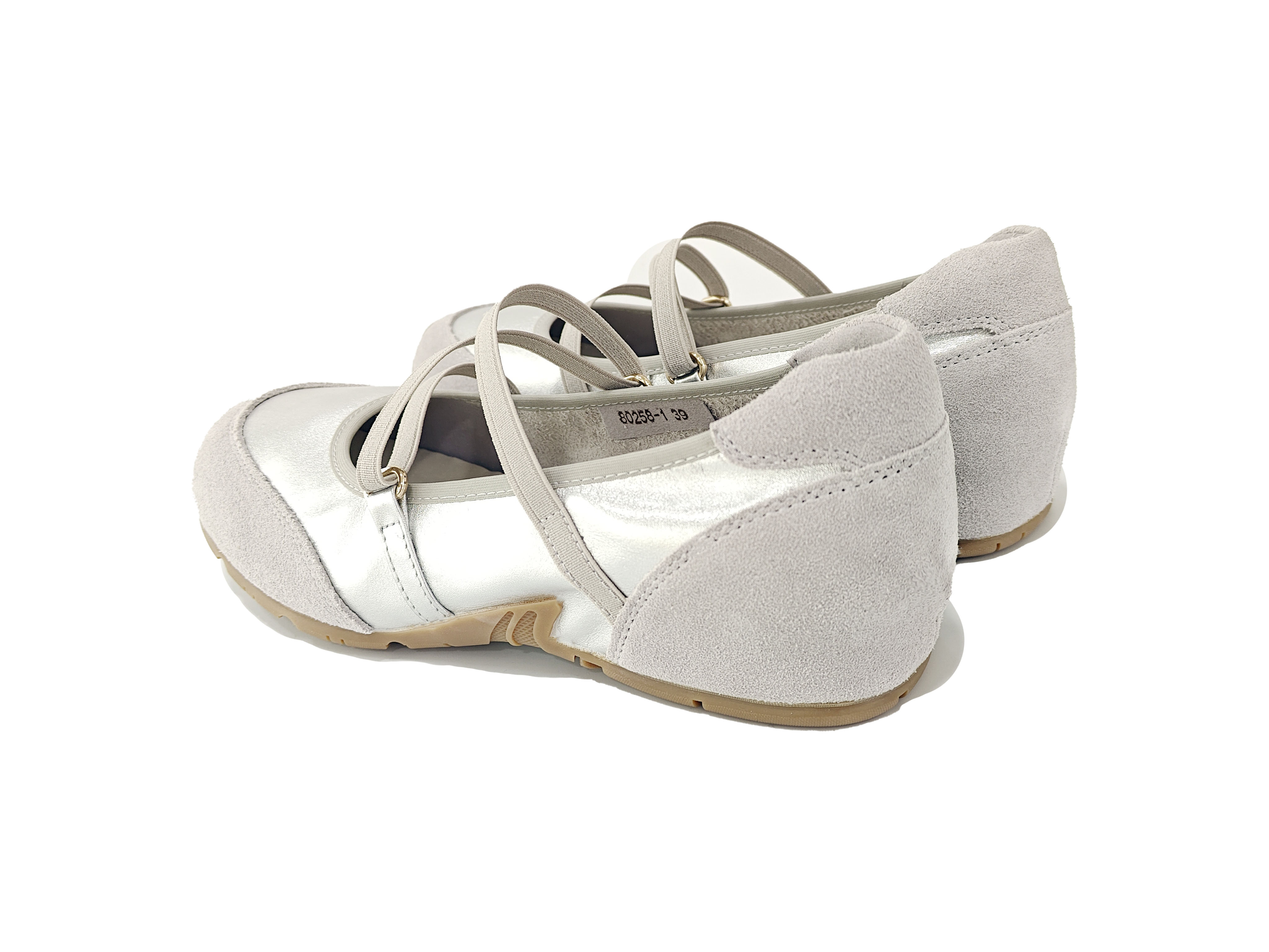 真皮橡筋休闲鞋