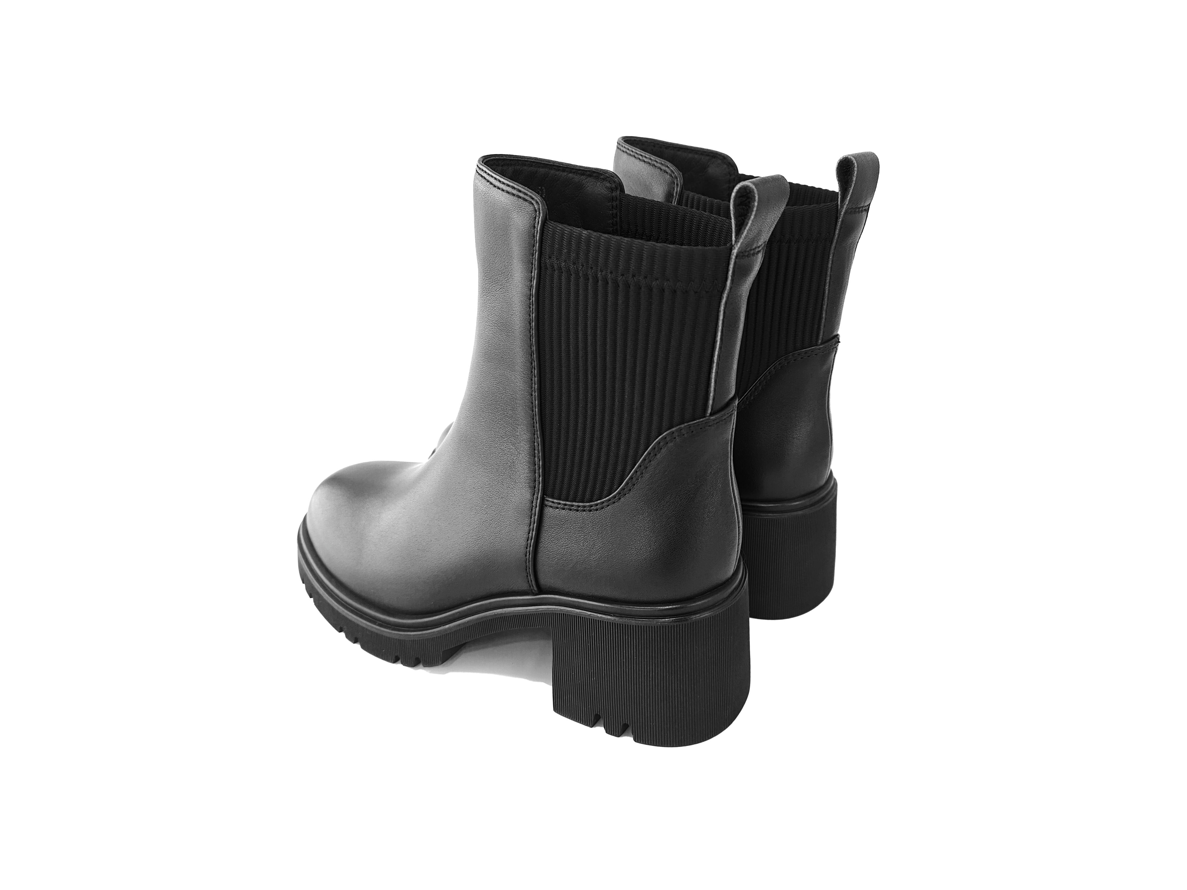 黑色真皮拼半橡筋2寸短靴