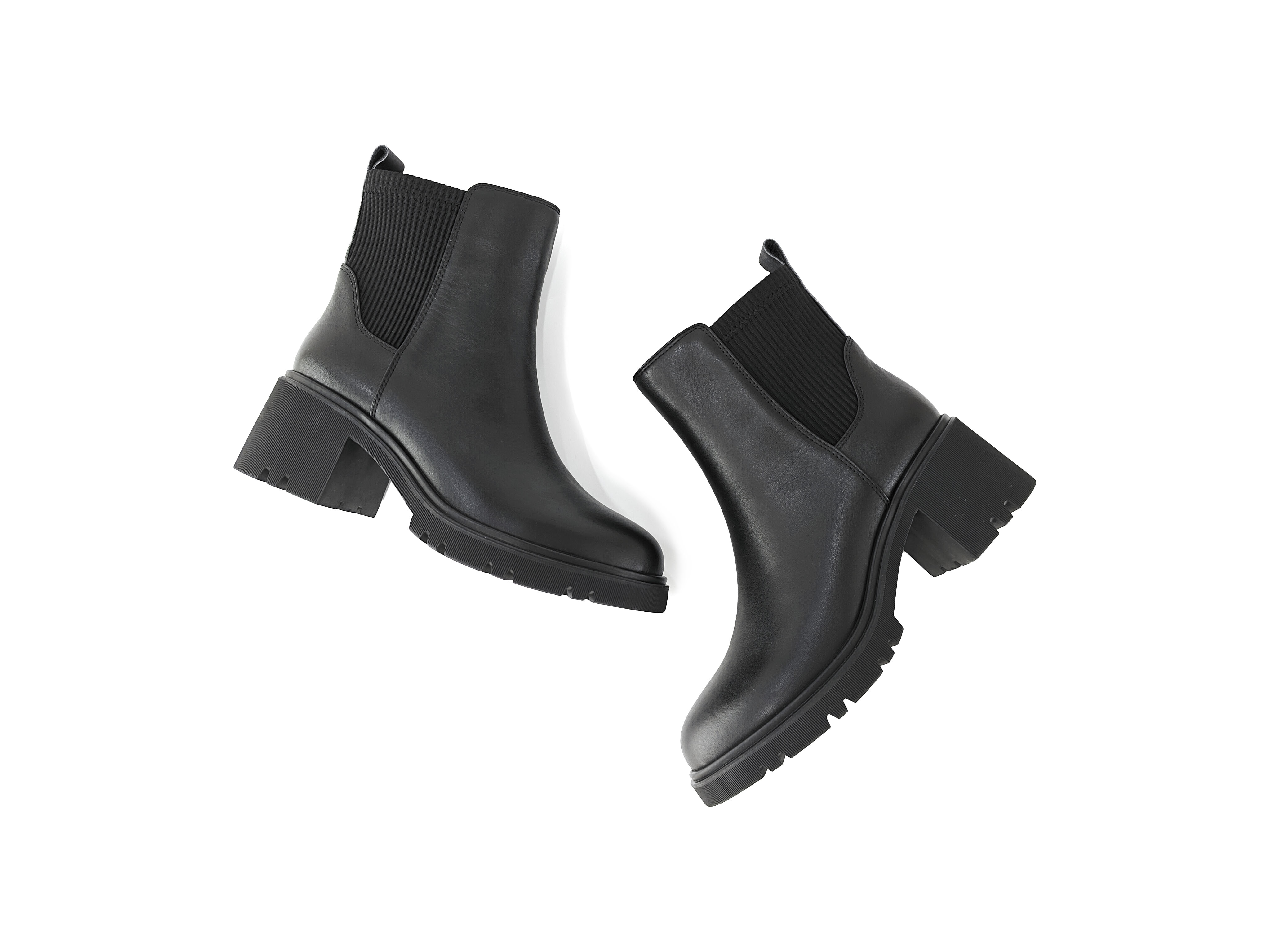 黑色真皮拼半橡筋2寸短靴