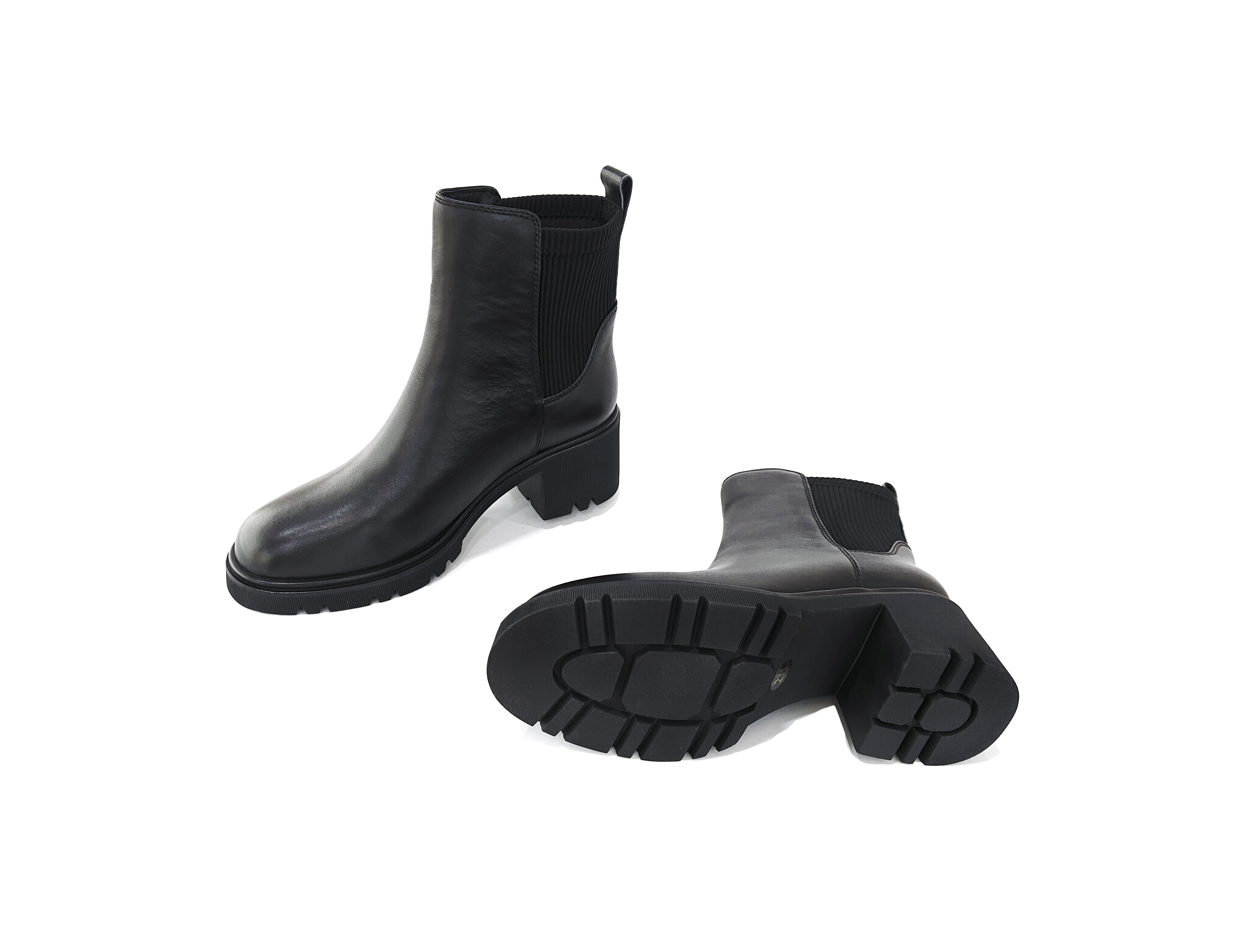 黑色真皮拼半橡筋2寸短靴